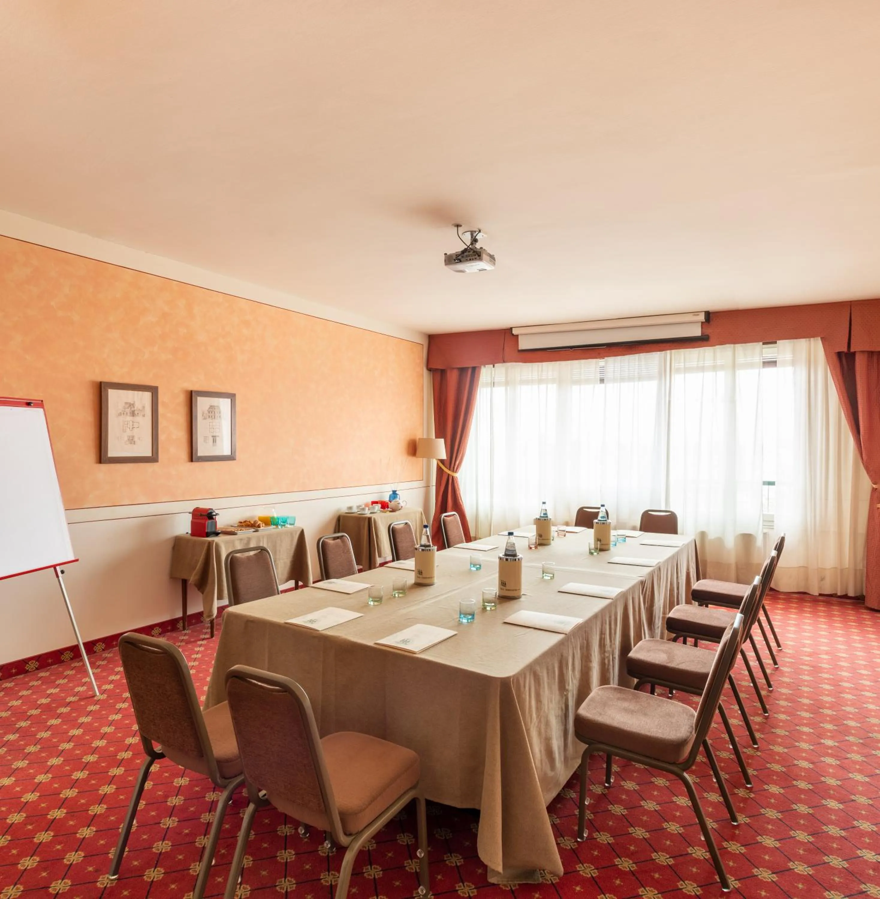Business facilities in Hotel Ambasciatori