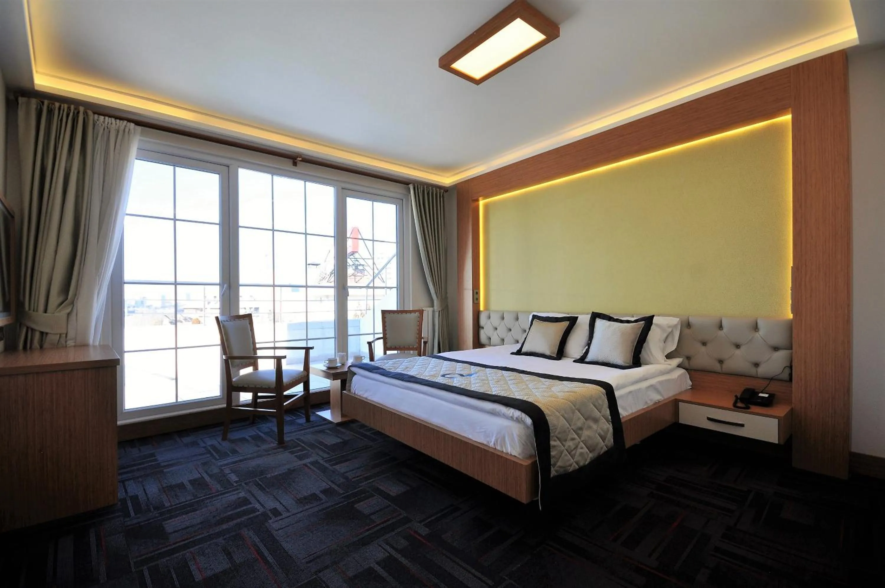 Photo of the whole room, Bed in Double Comfort Hotel