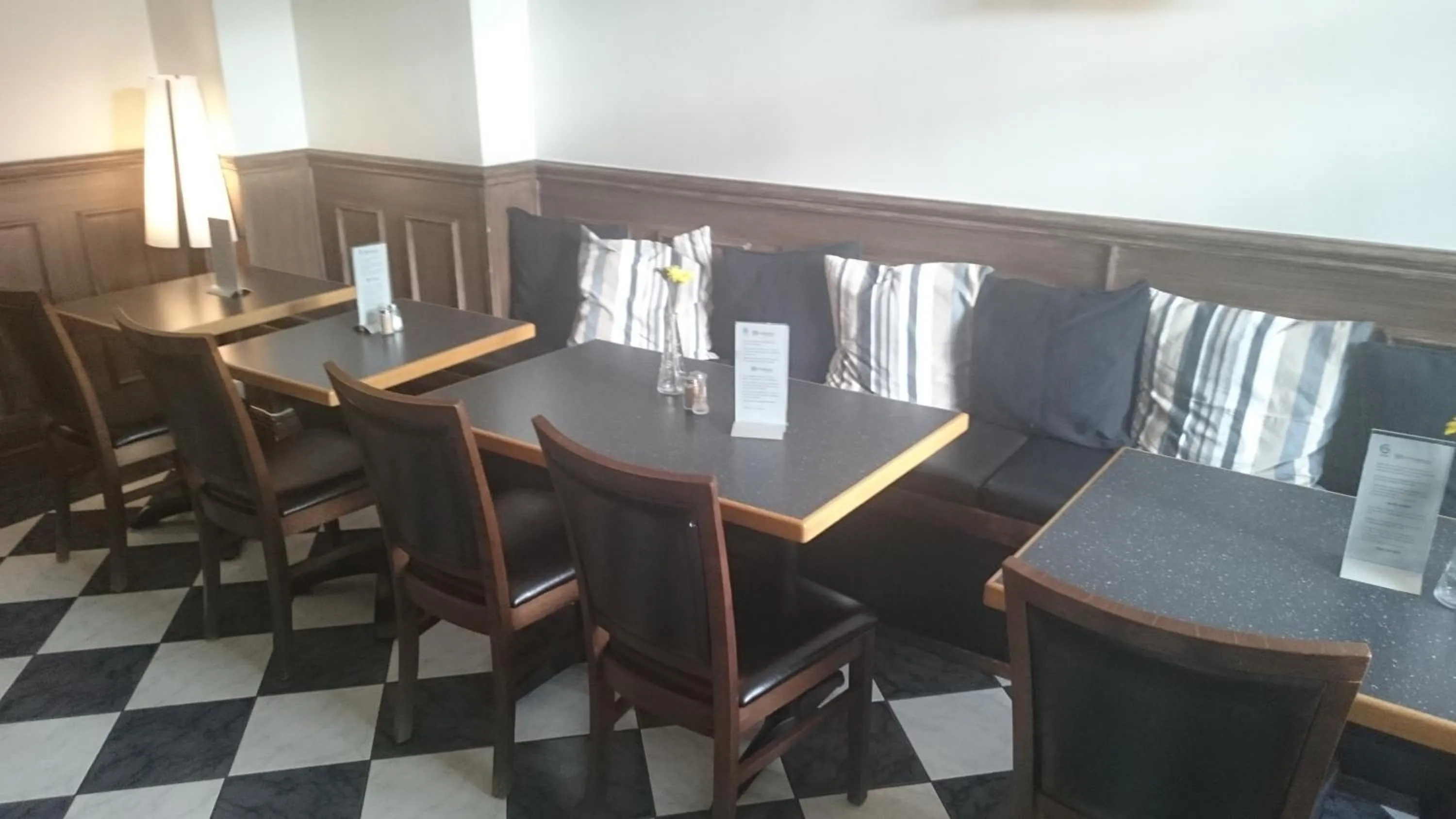 Restaurant/places to eat in First Hotel City Eskilstuna