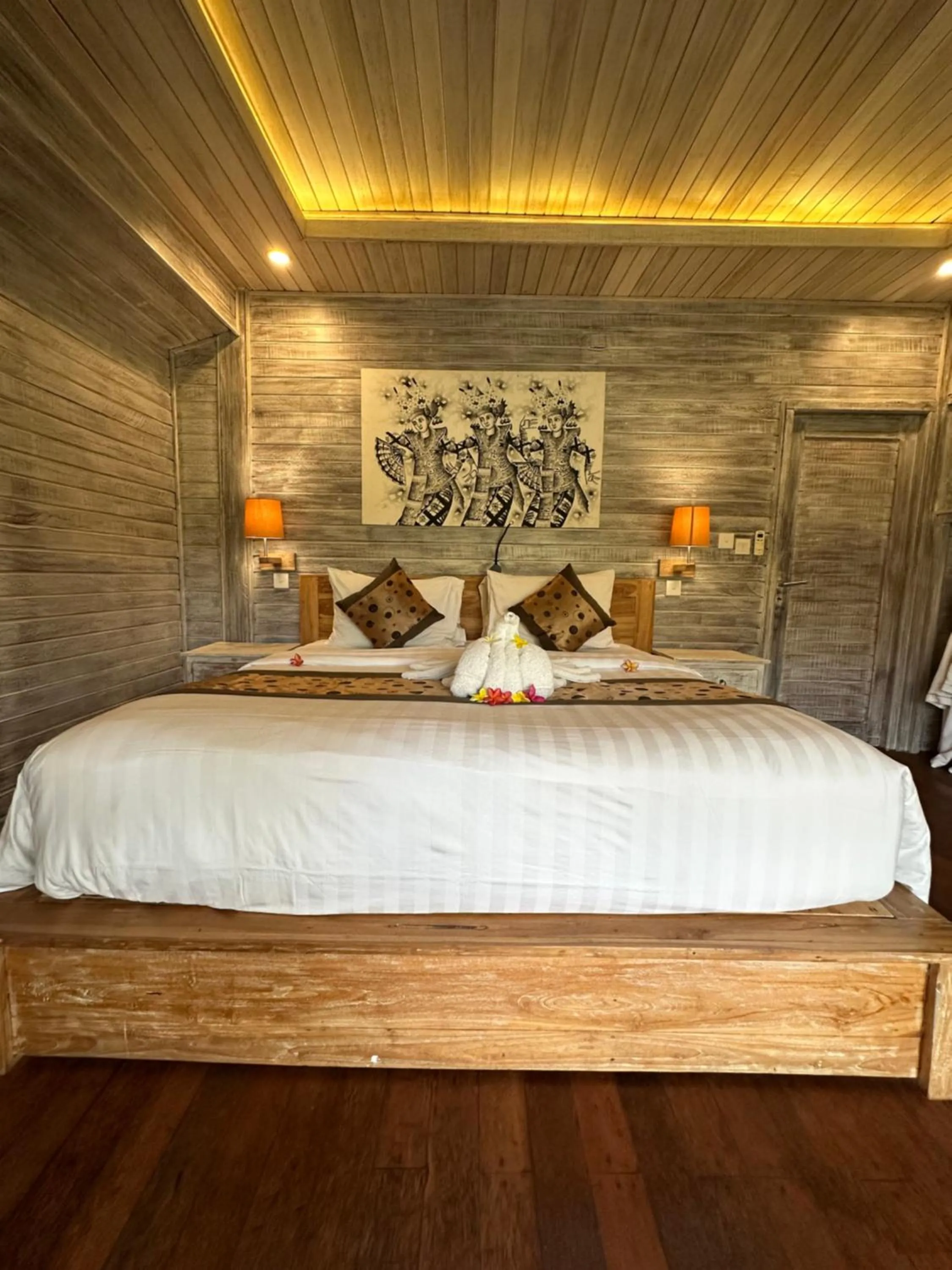 Bed in The Niti Hut's Lembongan