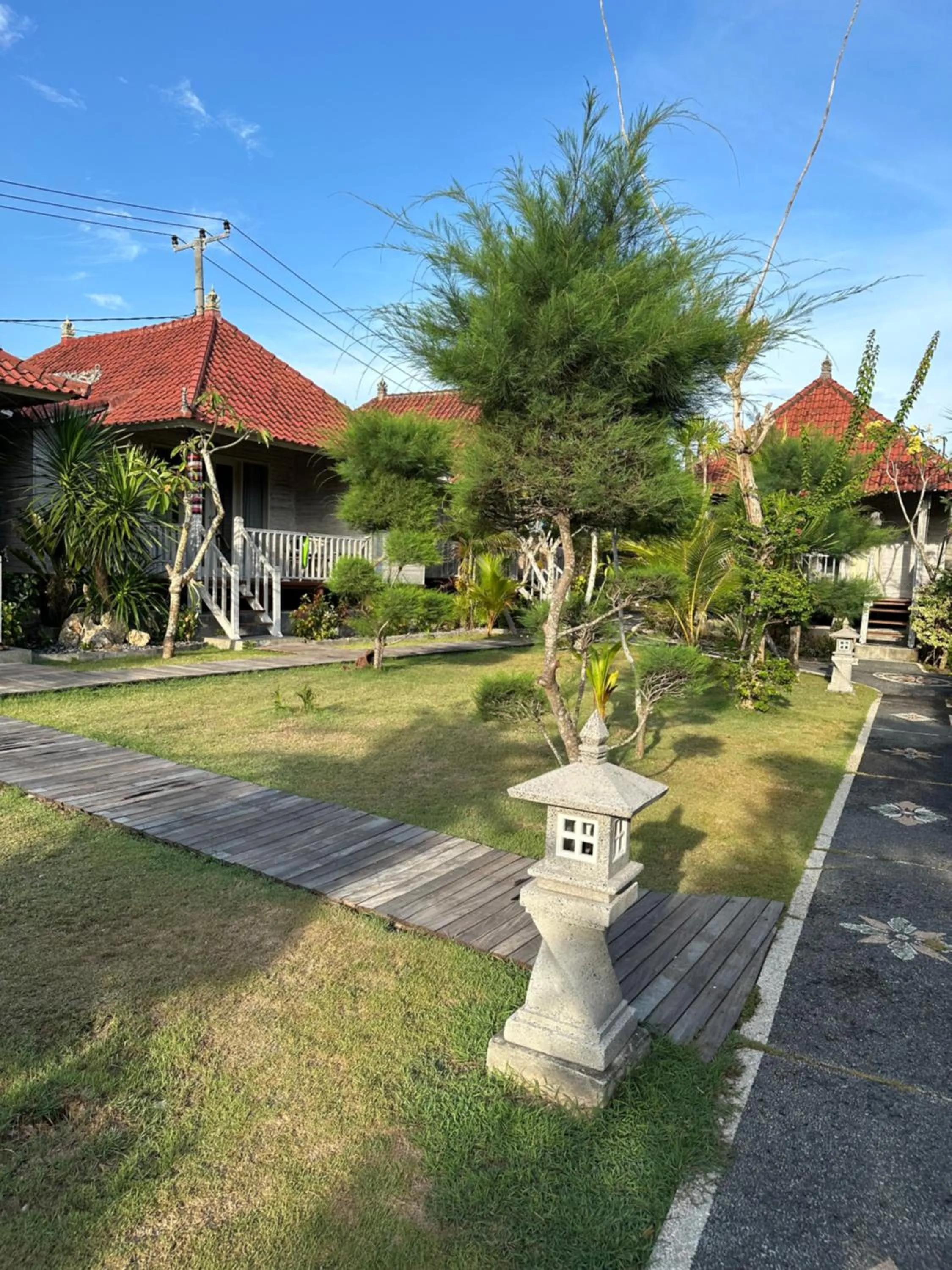 Day in The Niti Hut's Lembongan