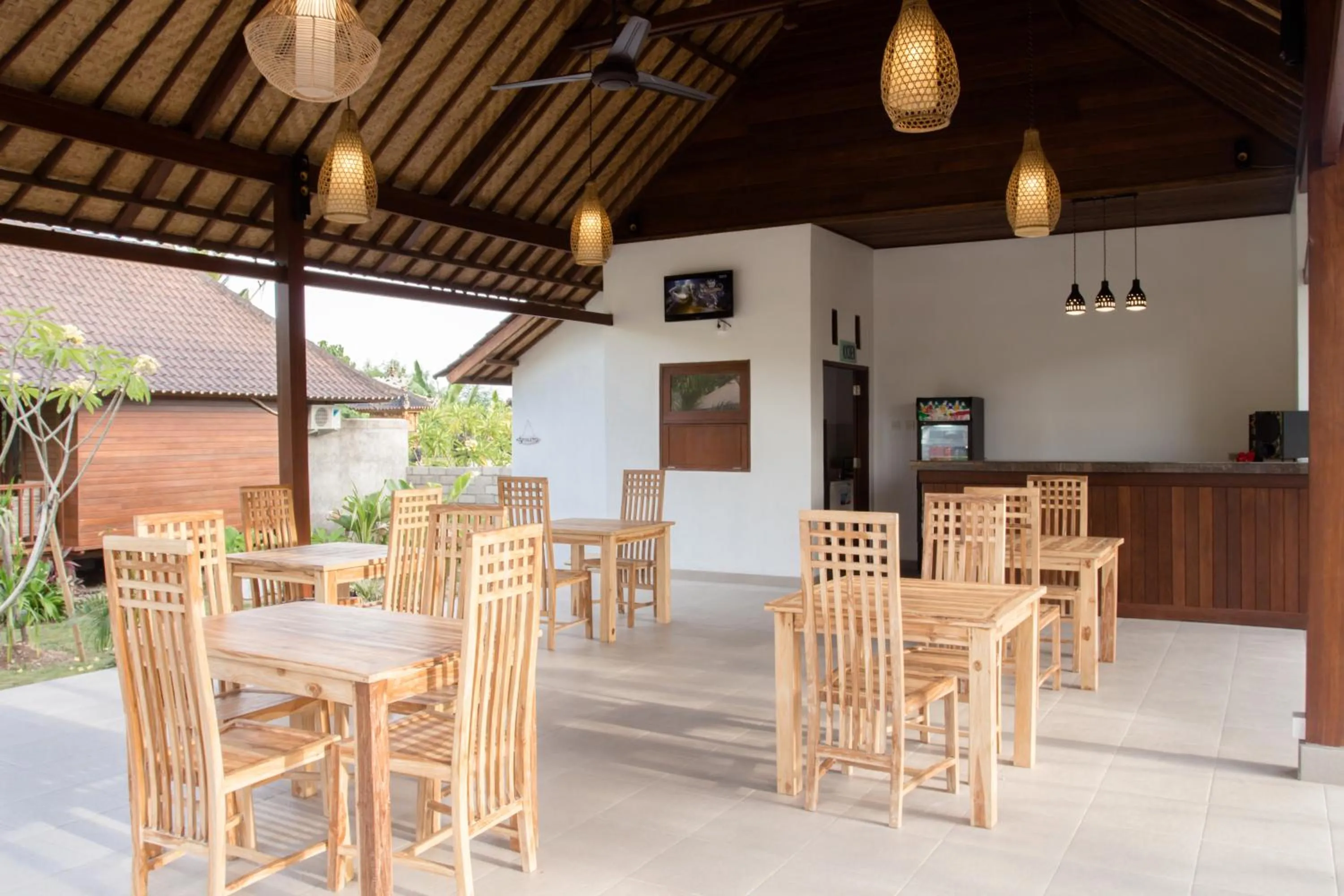 Restaurant/places to eat in The Niti Hut's Lembongan