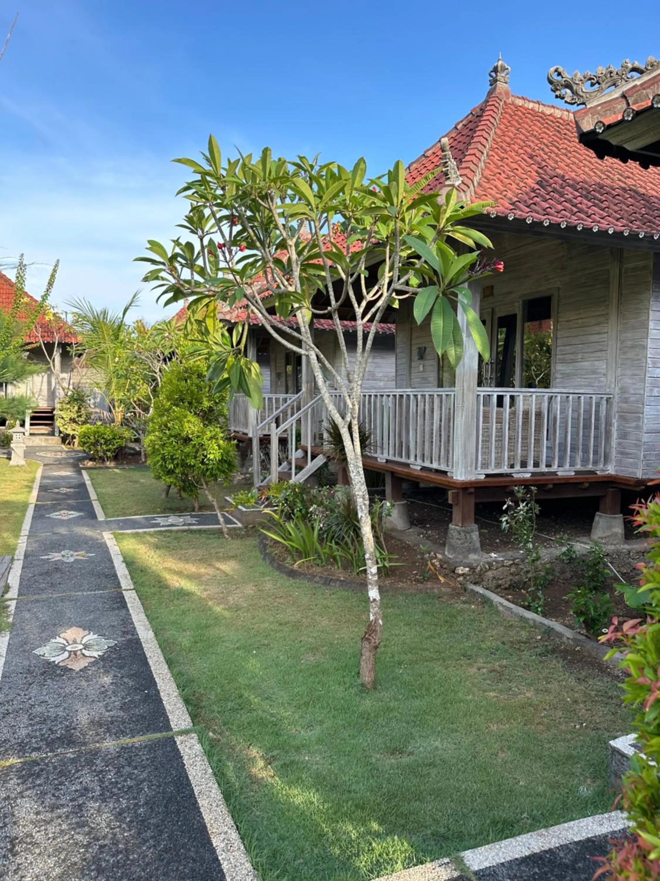 Property building in The Niti Hut's Lembongan