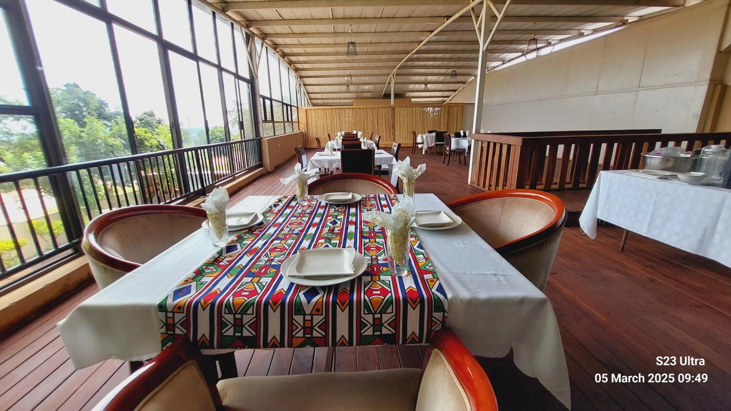 Restaurant/places to eat in Comfort Palace Guest House Kasane