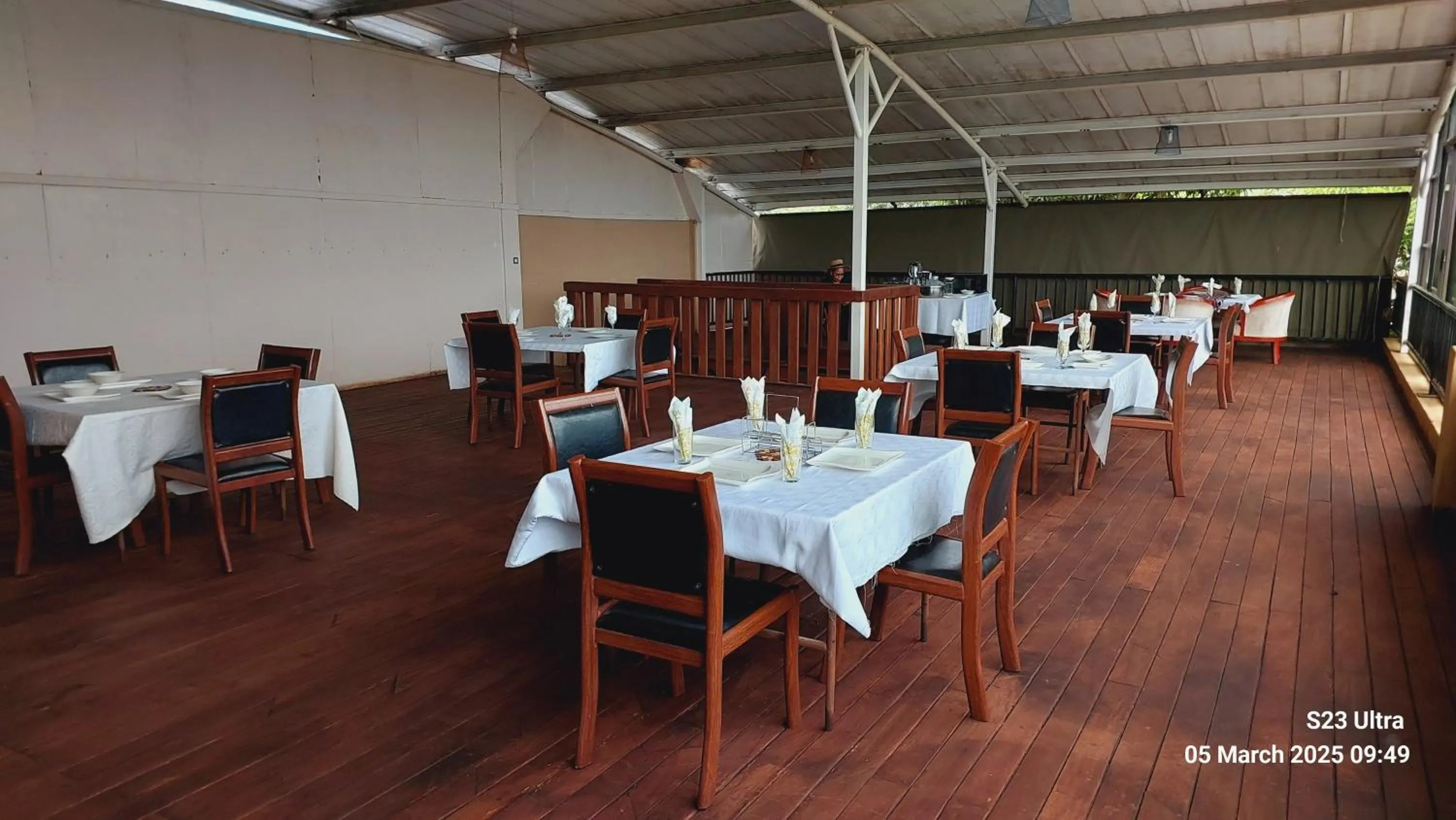 Restaurant/places to eat in Comfort Palace Guest House Kasane