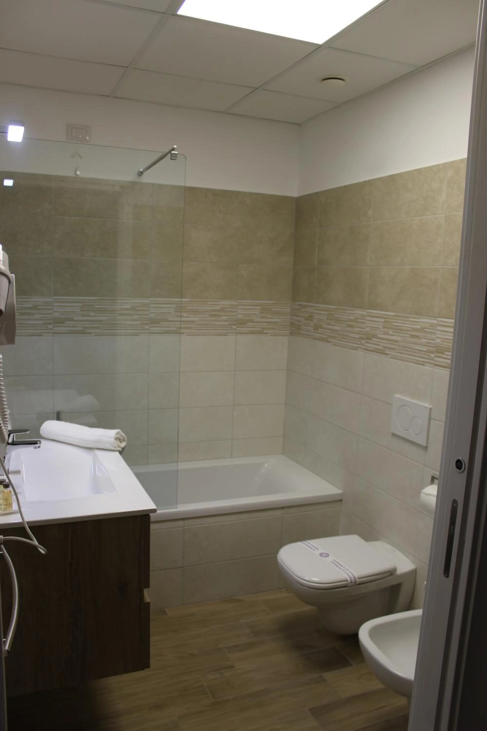 Photo of the whole room in Hotel Bocciolo