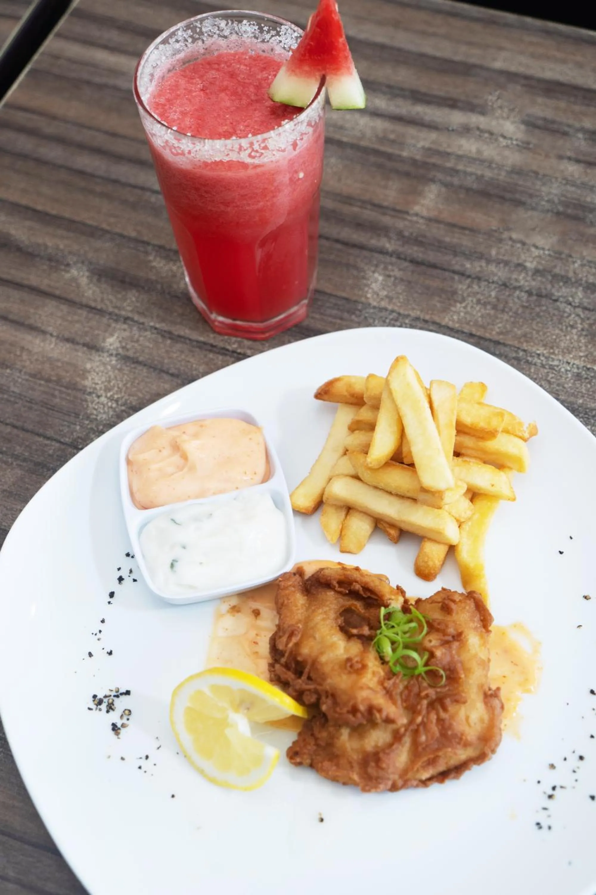 Food in Lynn Hotel Serang