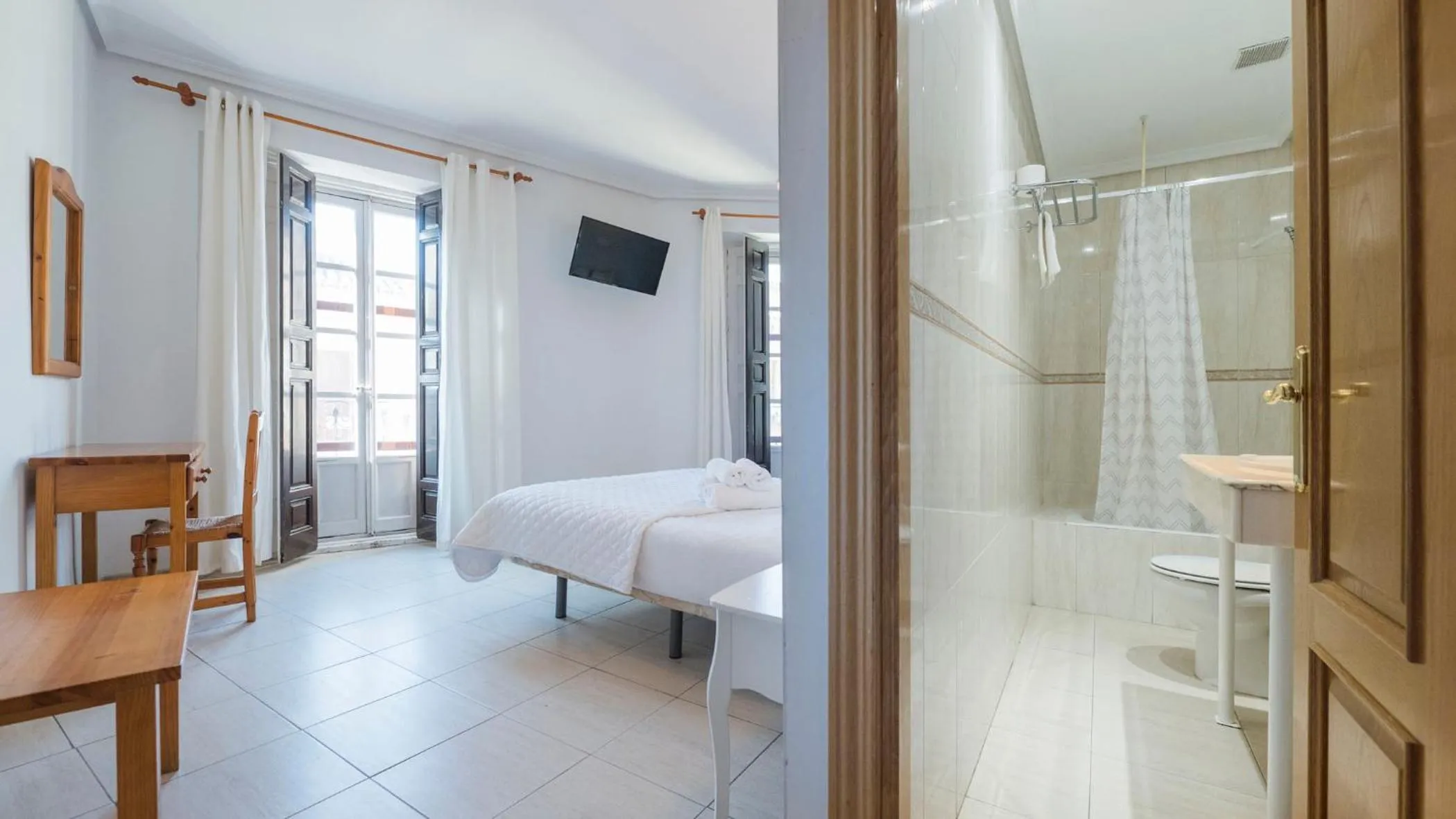 Bathroom in Hostal Centro