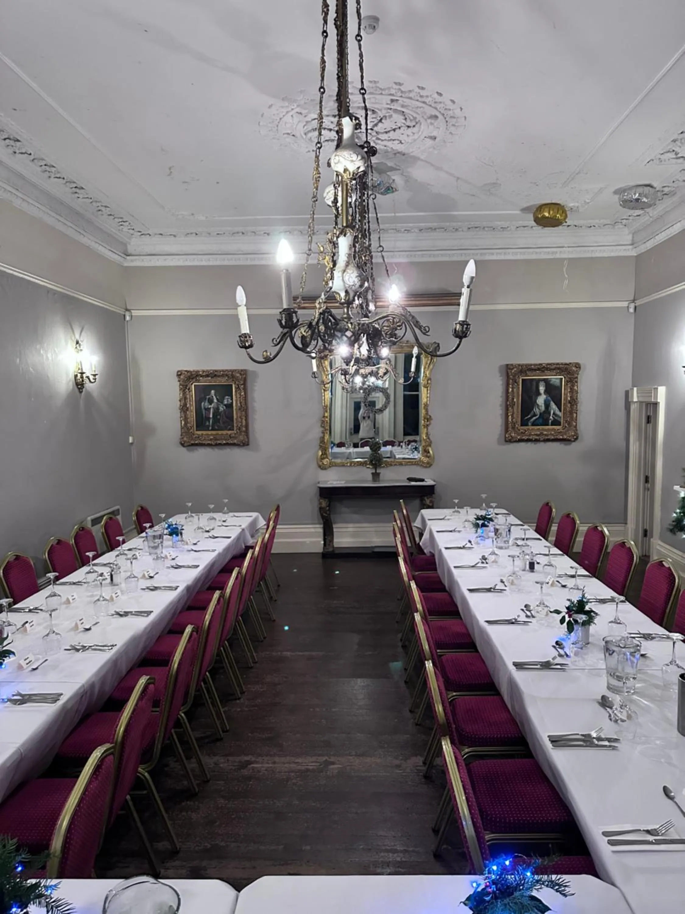 Restaurant/places to eat in The Old Manor House Hotel