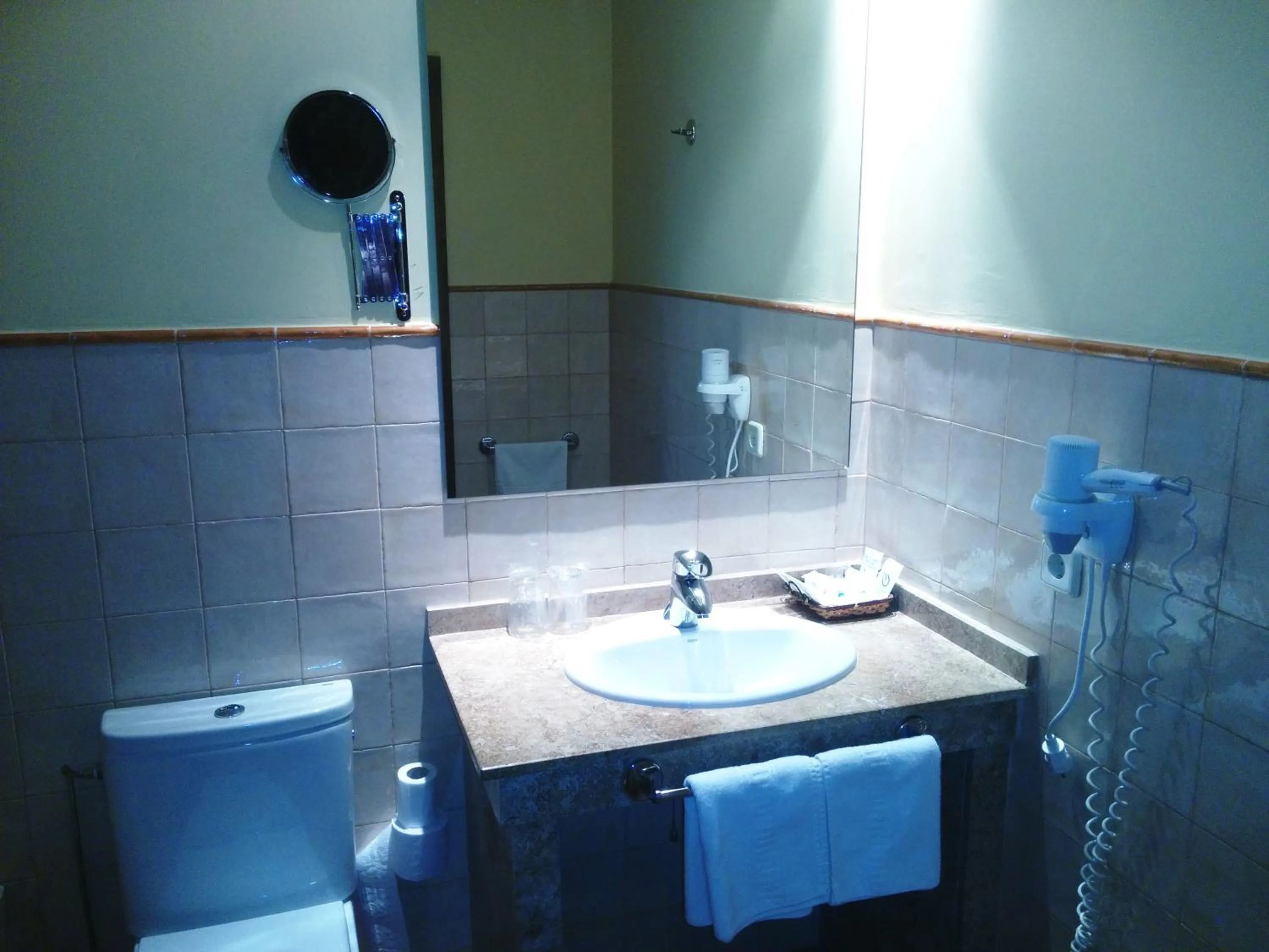 Bathroom in Hotel Sierra de Andujar
