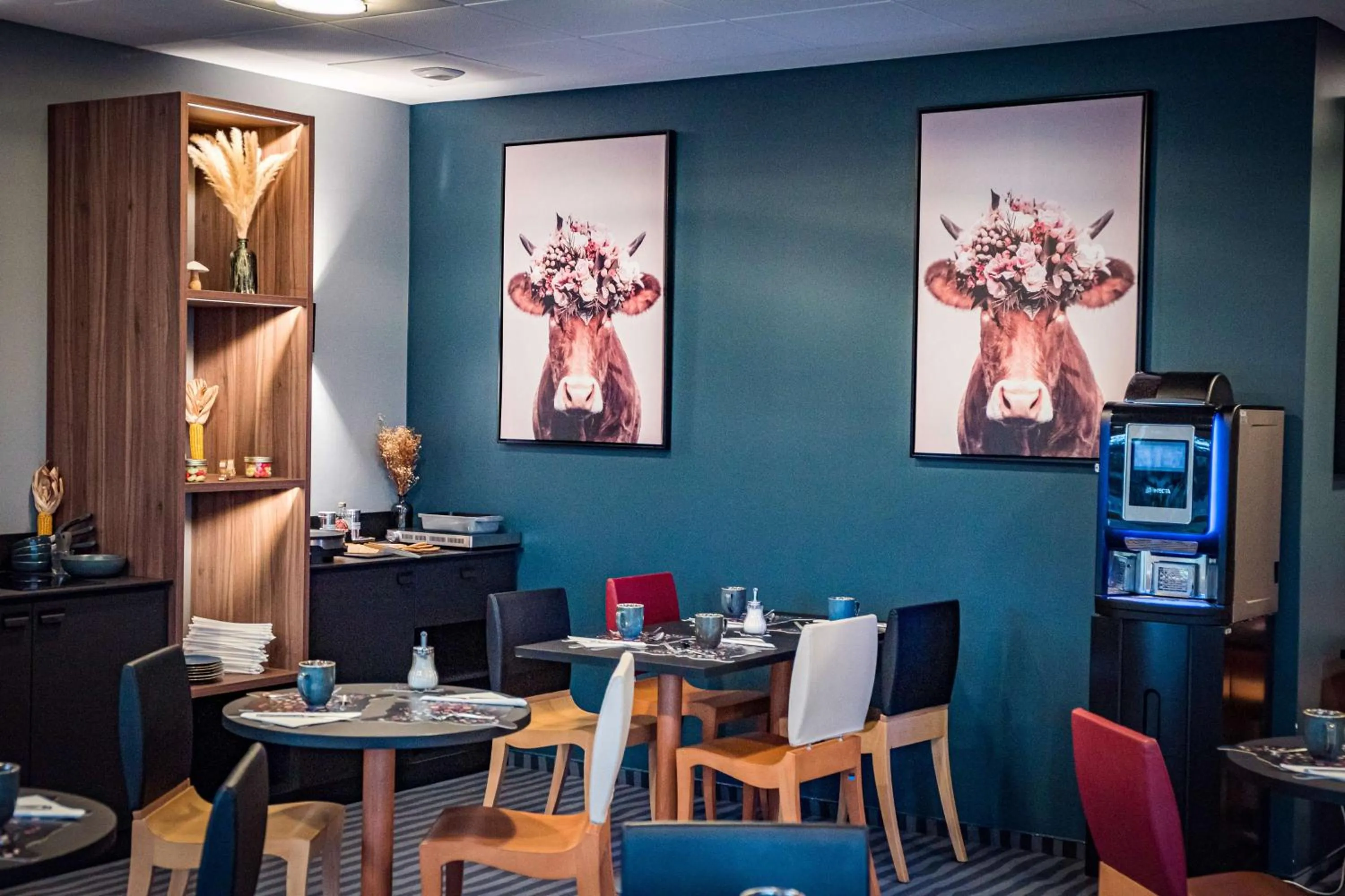 Breakfast in Best Western Plus La Fayette Hotel et SPA