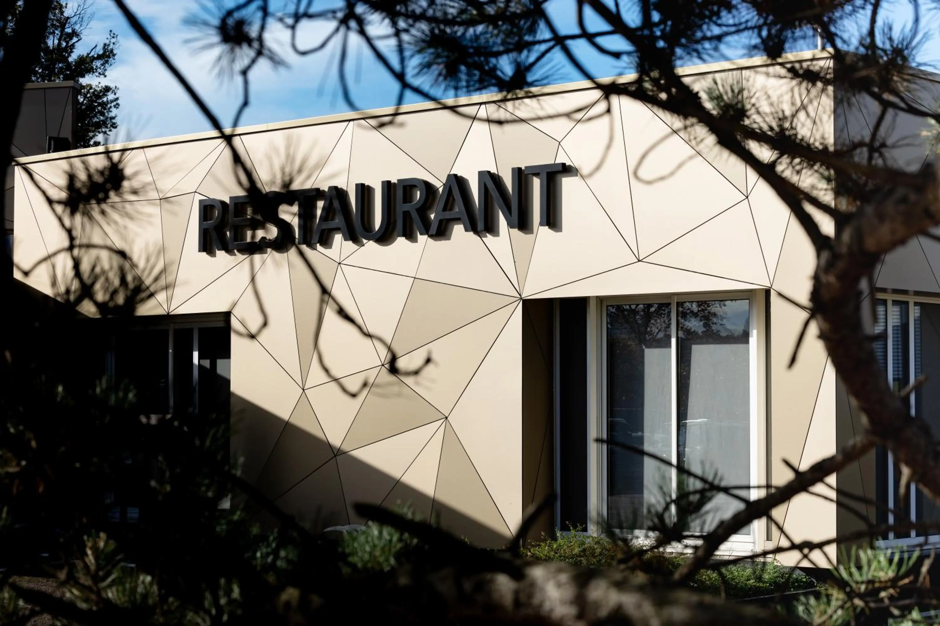 Property building in Best Western Plus La Fayette Hotel et SPA