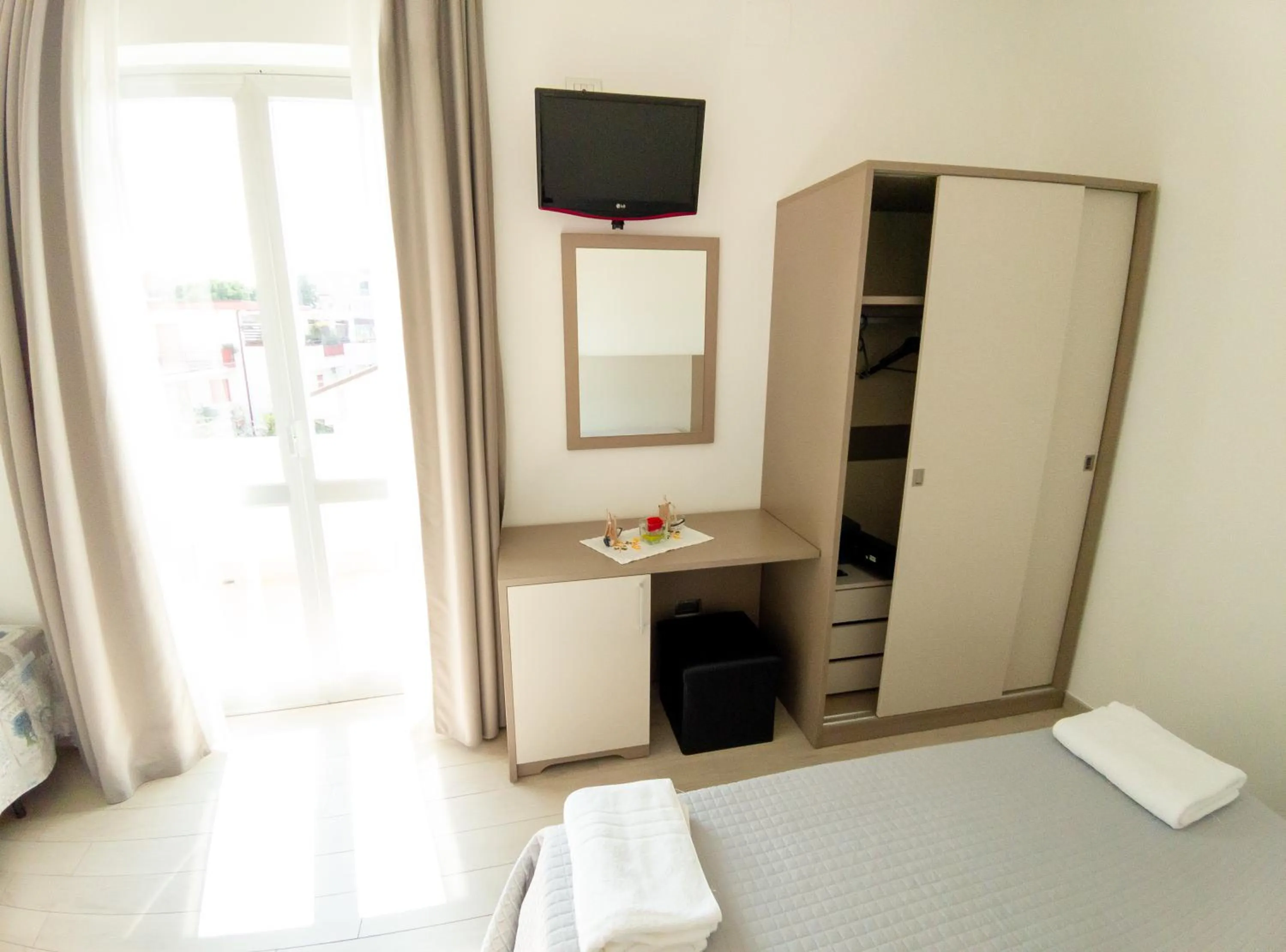 Photo of the whole room, Bed in Hotel Capitano