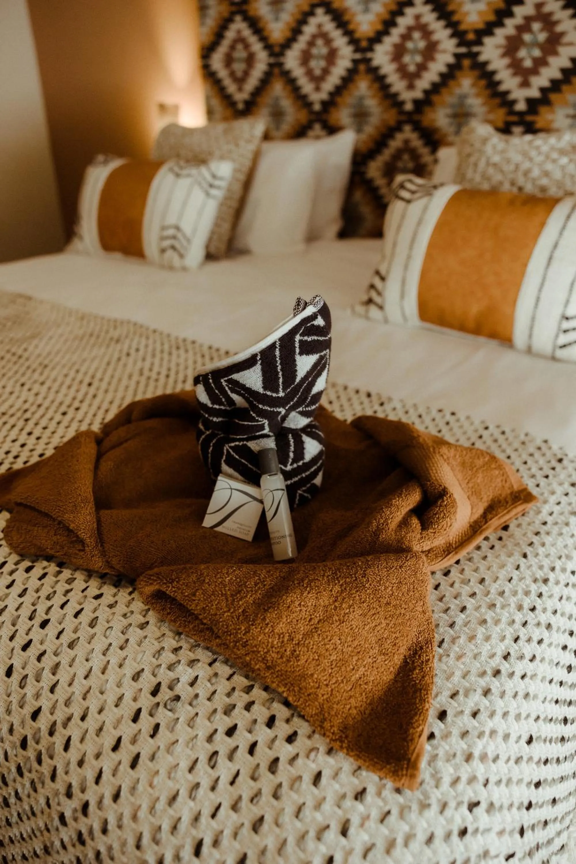 Bed in Out of Africa Town Lodge