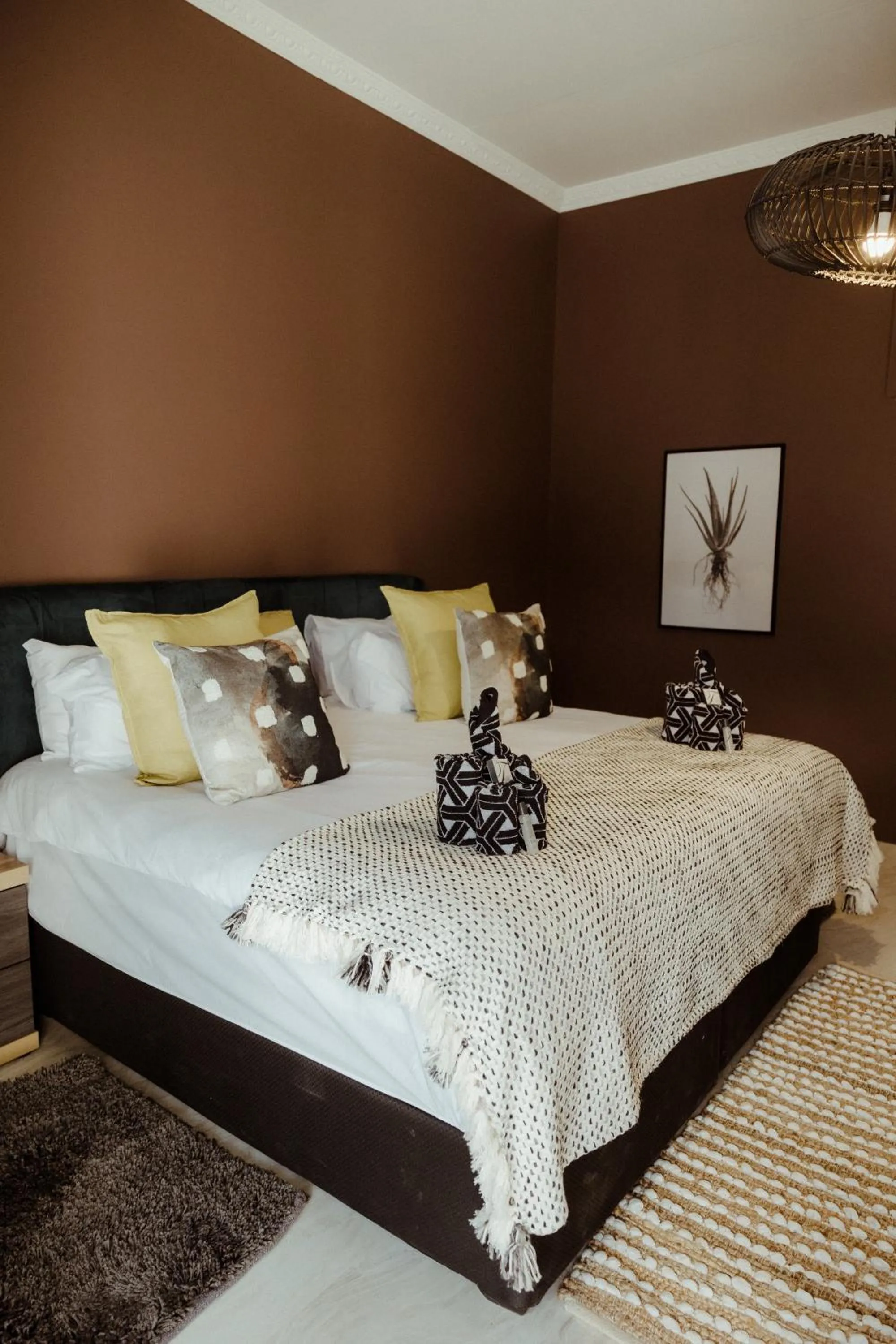 Bed in Out of Africa Town Lodge