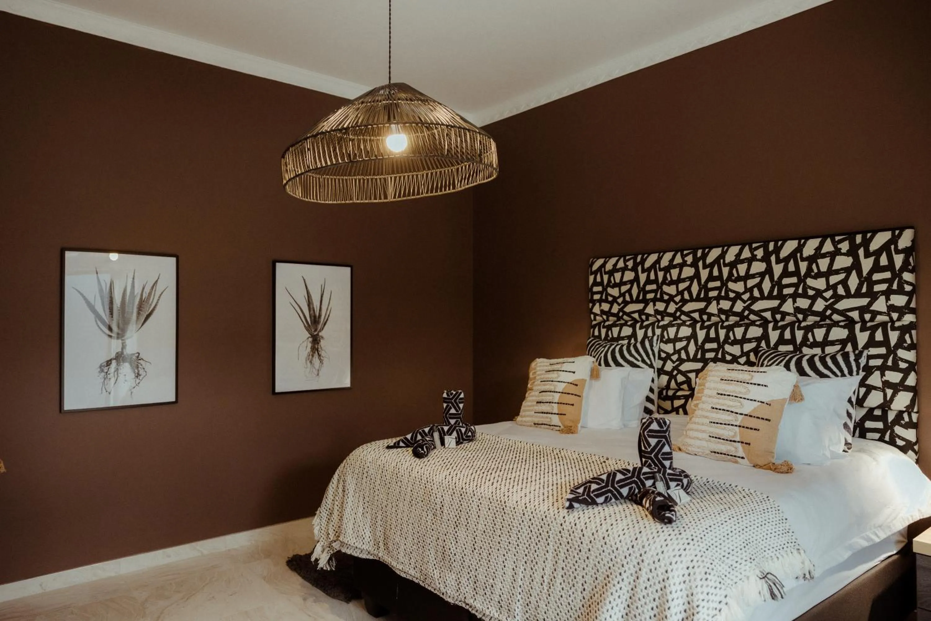 Bed in Out of Africa Town Lodge