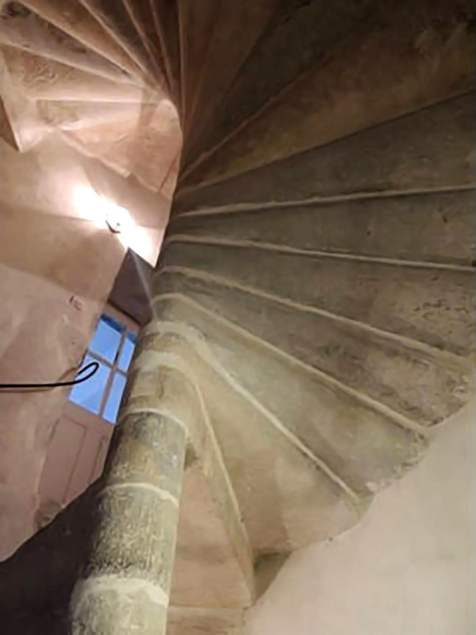 Decorative detail in Maison Romane 1136