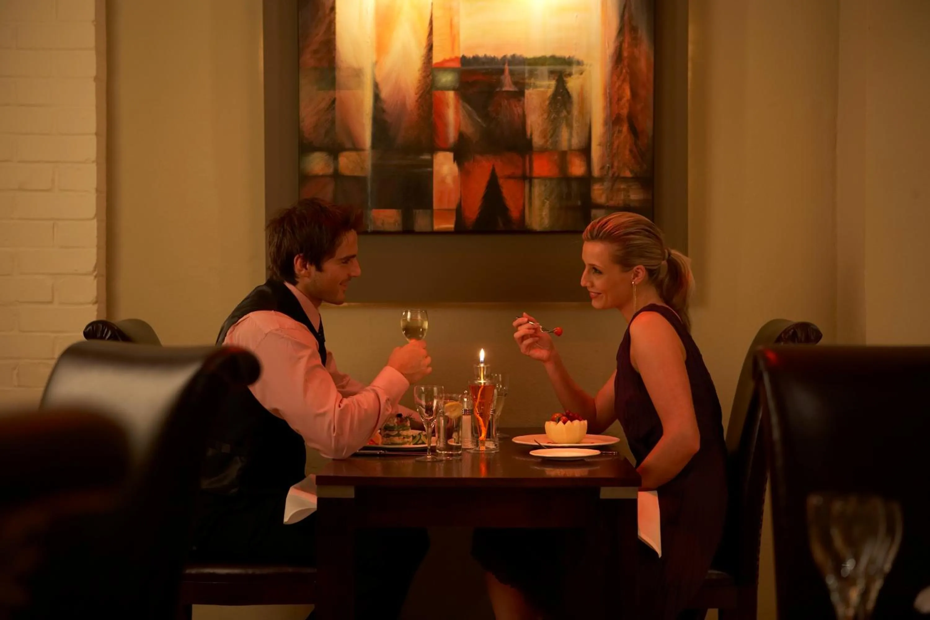 Restaurant/places to eat in The Bull Hotel; Sure Hotel Collection by Best Western