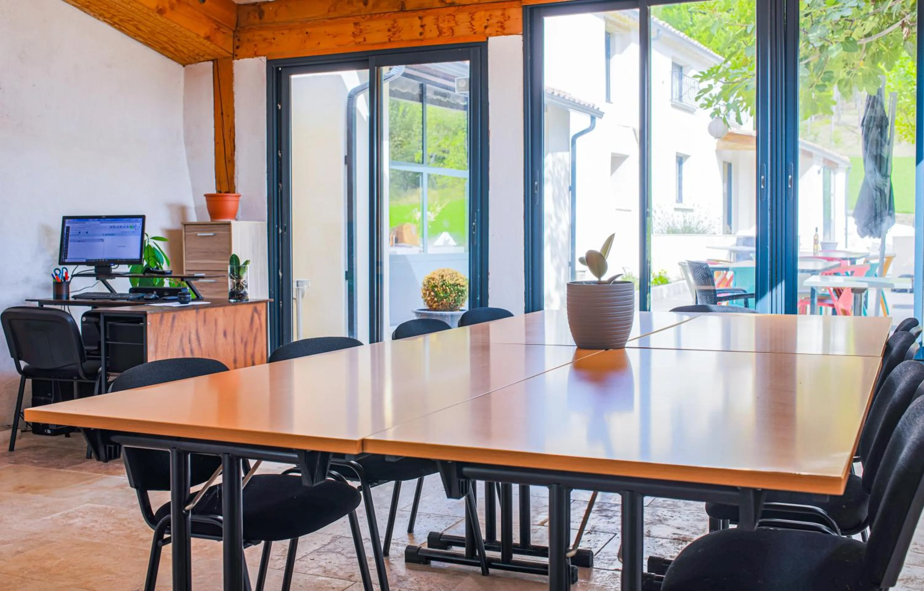 Meeting/conference room in Domaine de Prefaissal