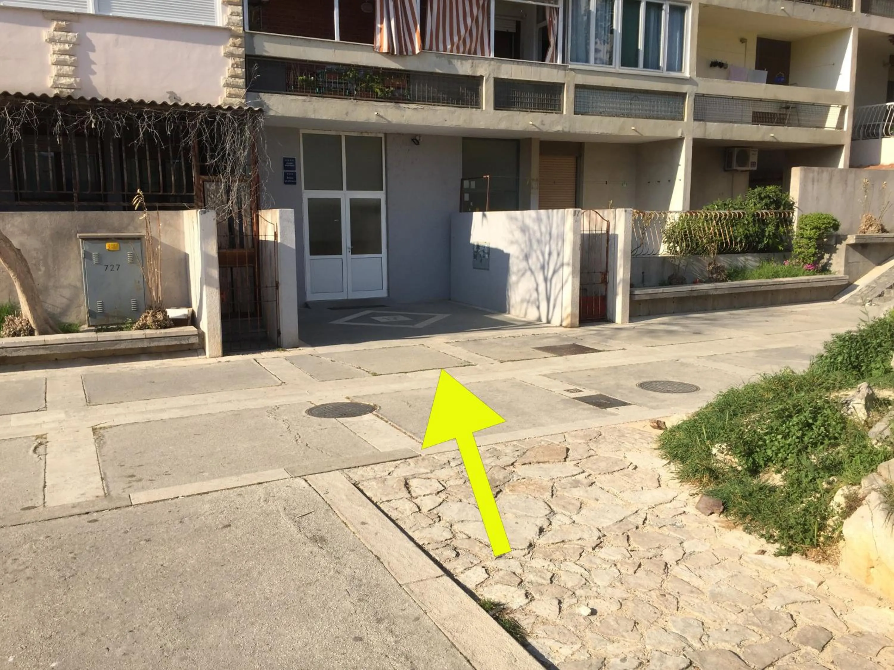 Facade/entrance in FM Apartments