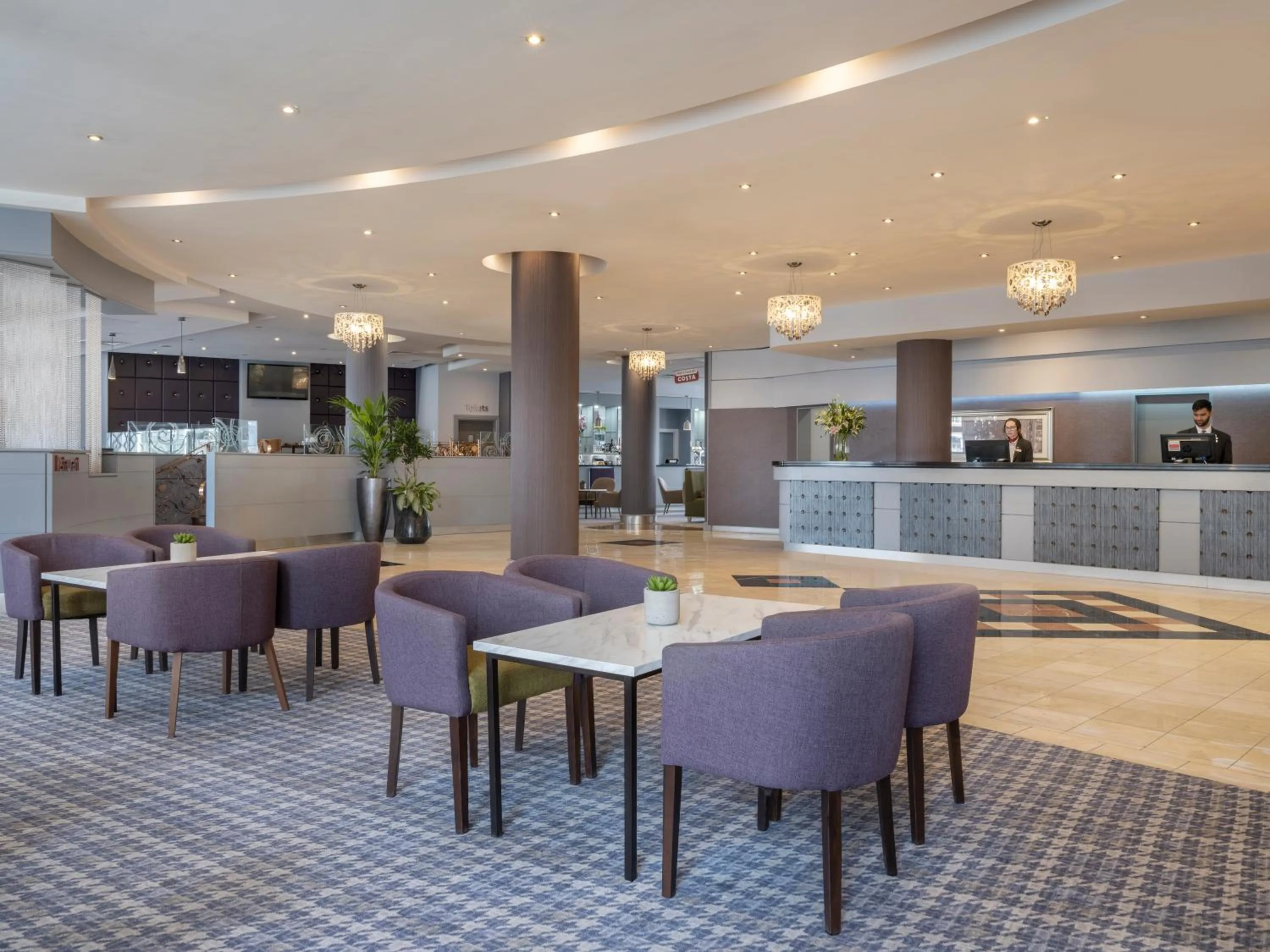 Lobby or reception in Leonardo Hotel Leeds