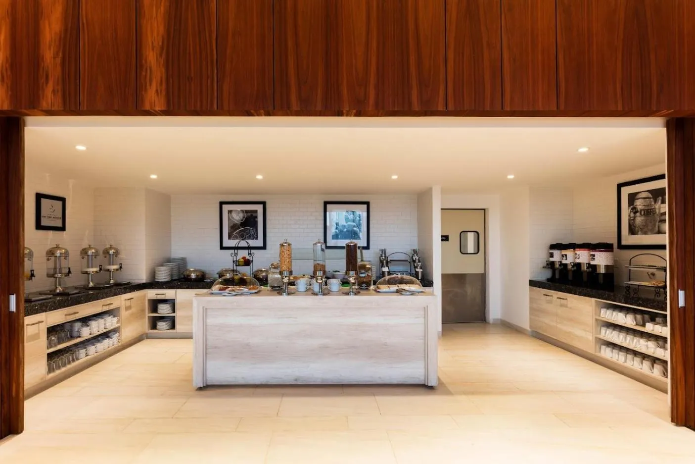 Breakfast in Hampton Inn By Hilton Cancun Cumbres