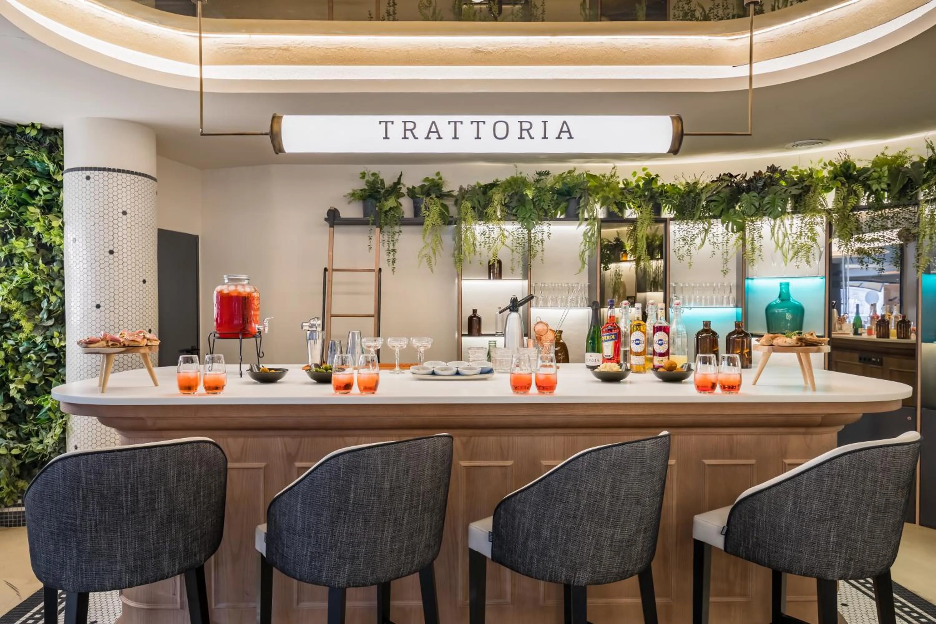 Restaurant/places to eat in Barceló Tenerife