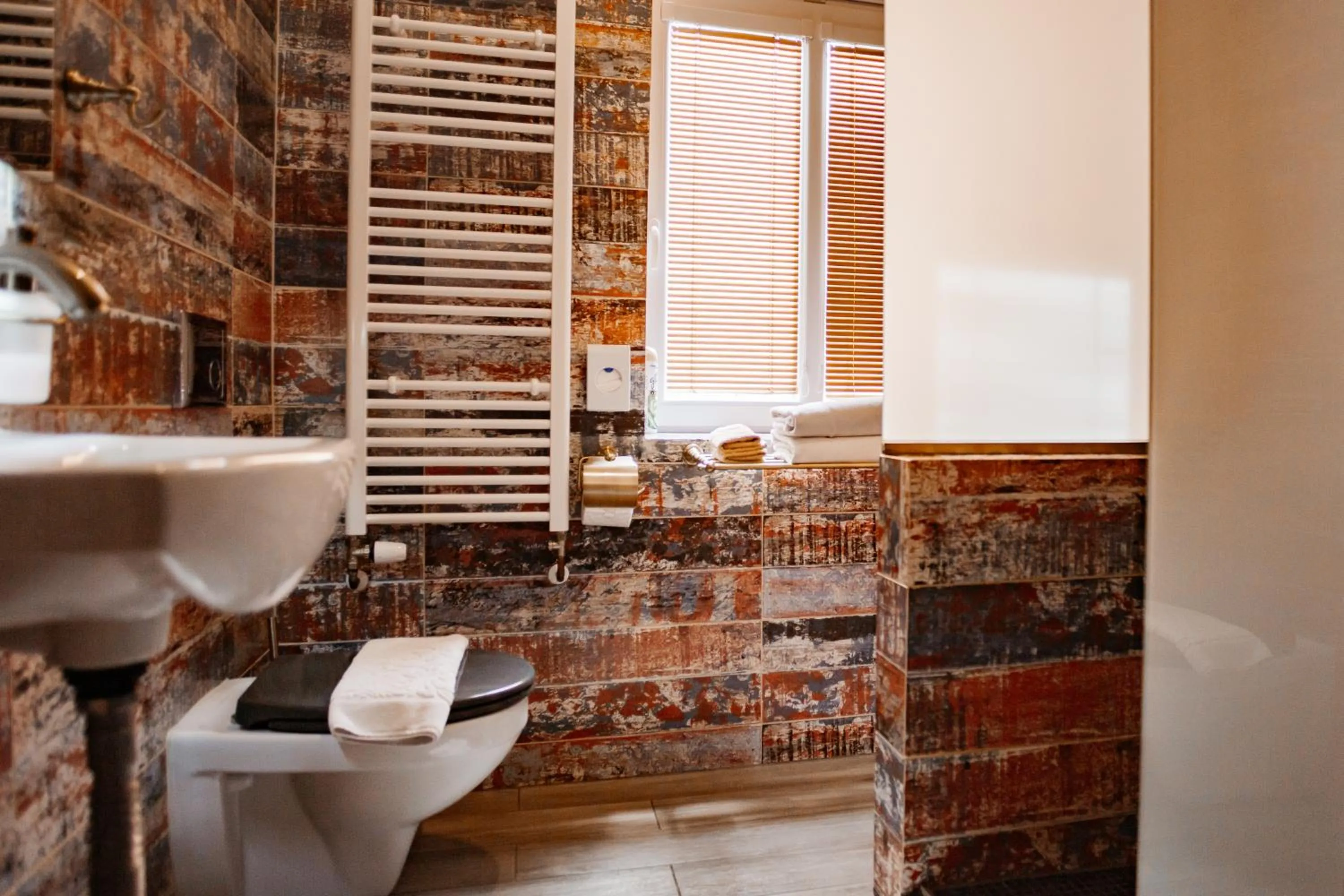 Toilet in Padre Boutique Hotel