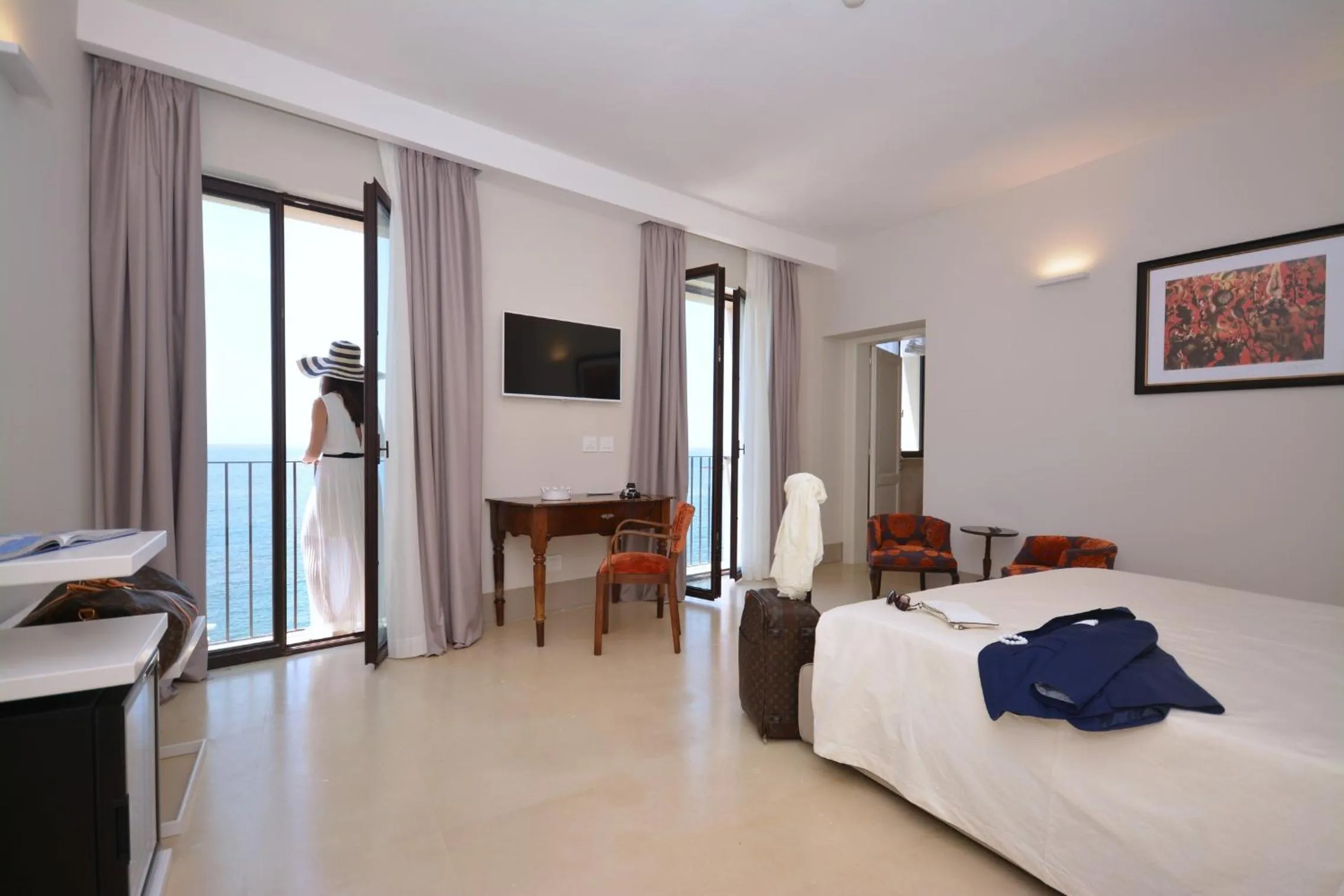 Spring, Bed in I Bastioni San Domenico - Boutique Hotel