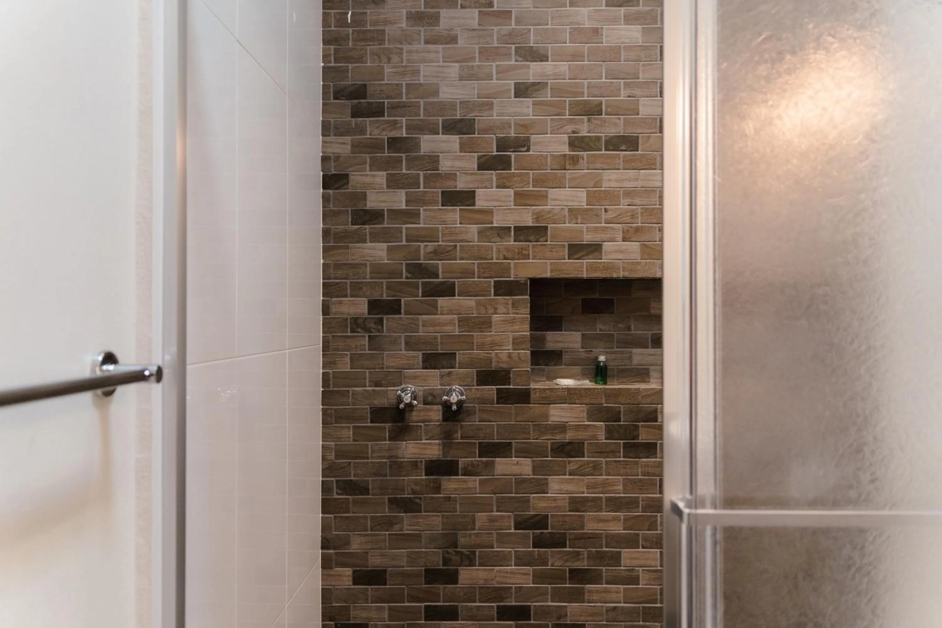 Shower in Punto Madero Hotel & Plaza