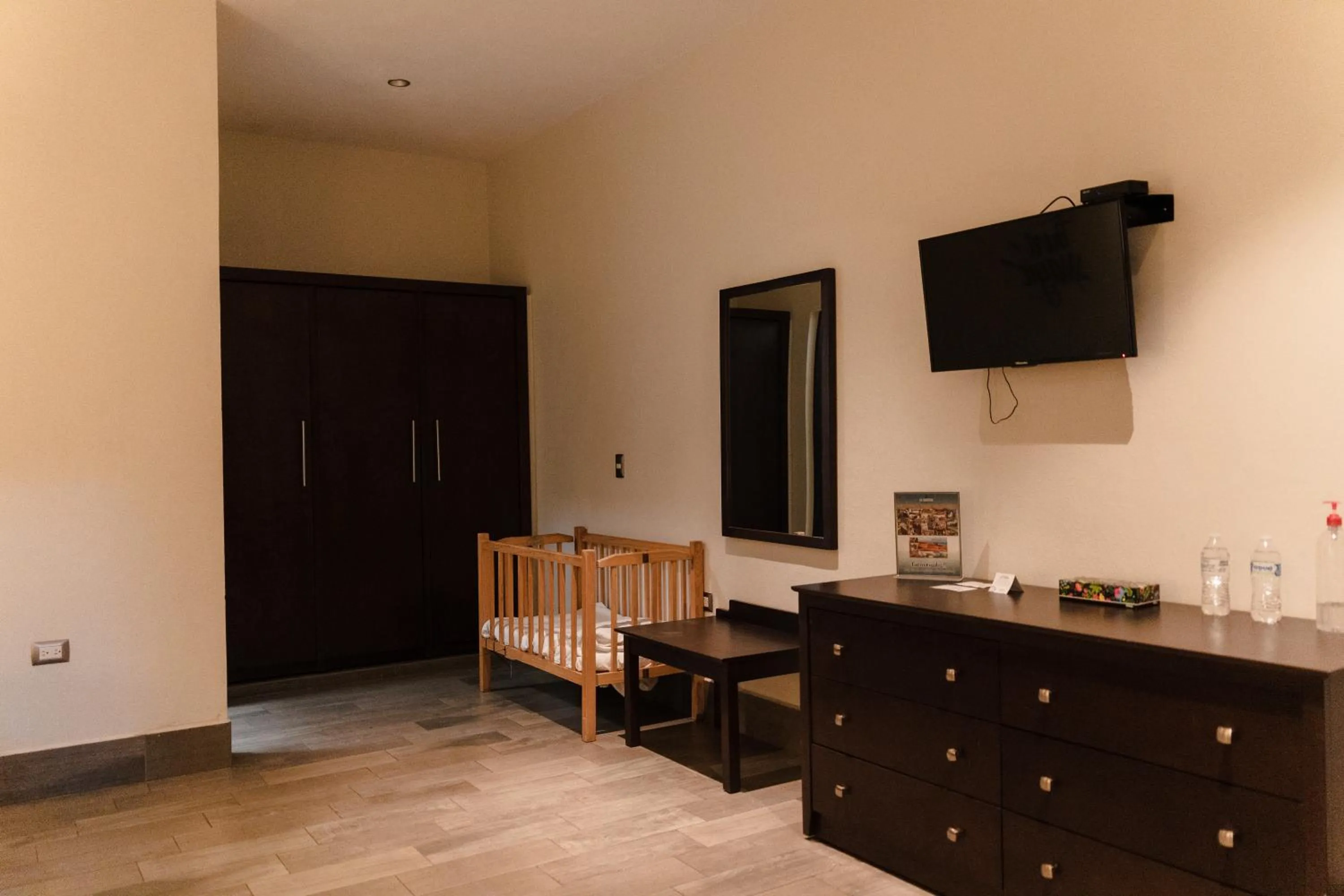 TV and multimedia in Punto Madero Hotel & Plaza