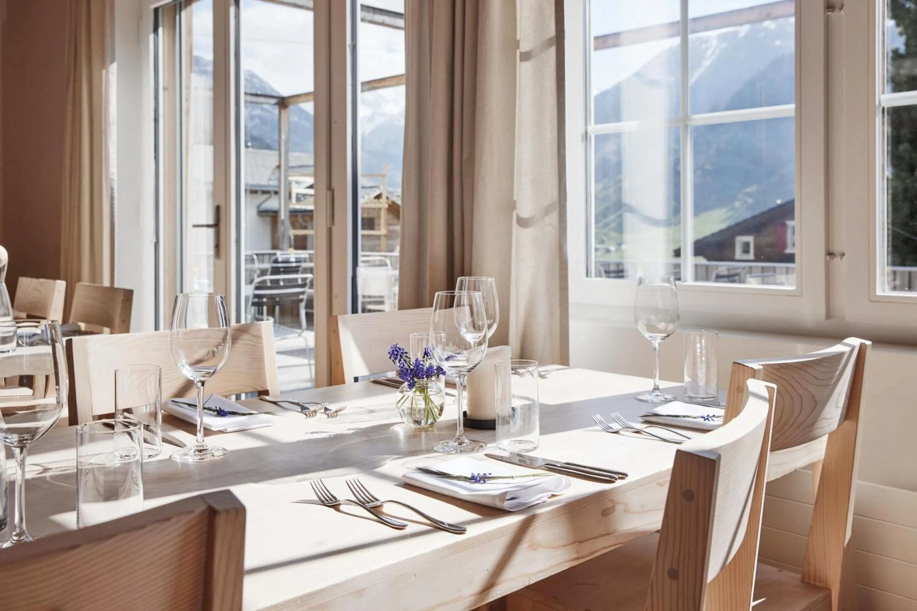 Restaurant/places to eat in medelina