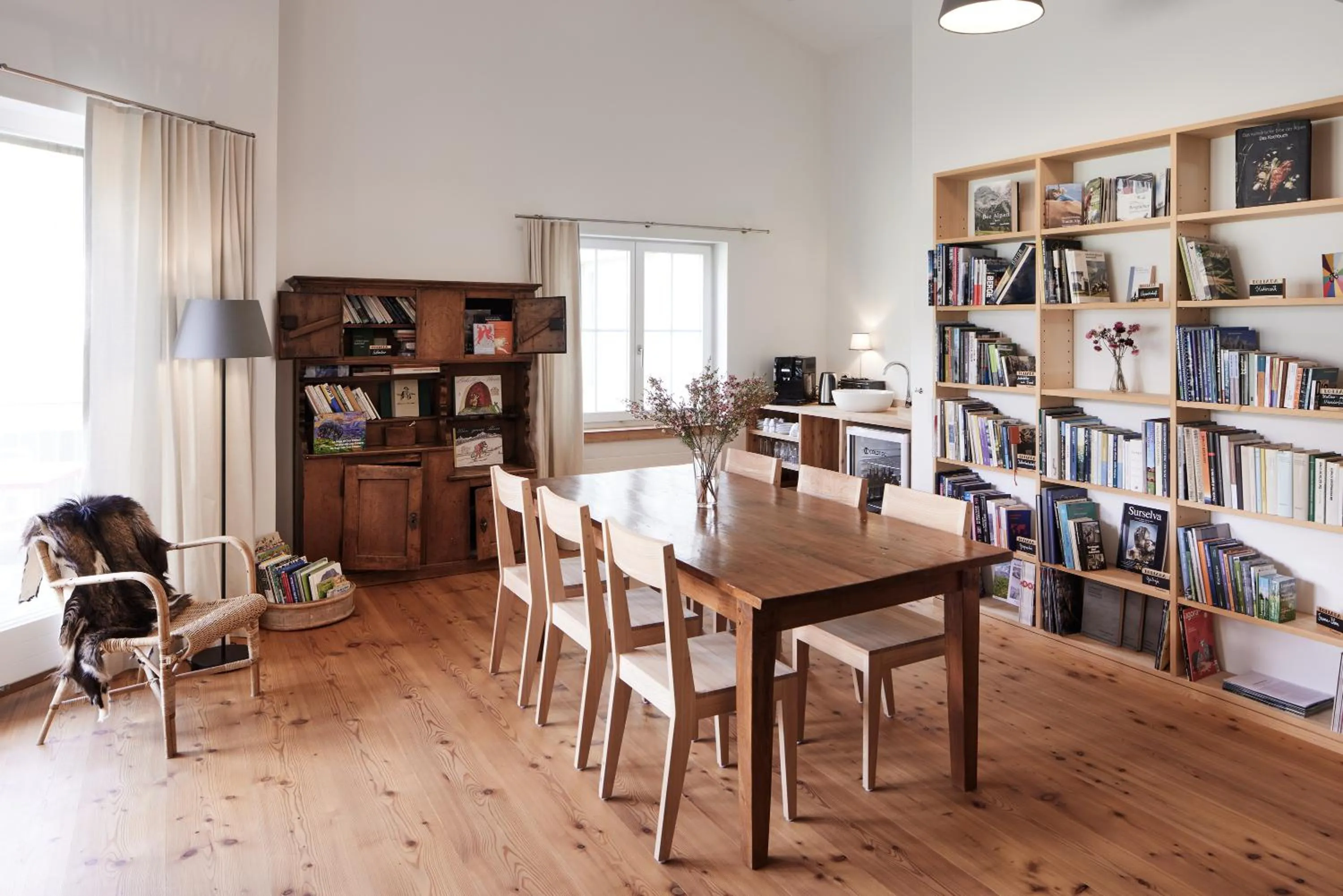 Library in medelina