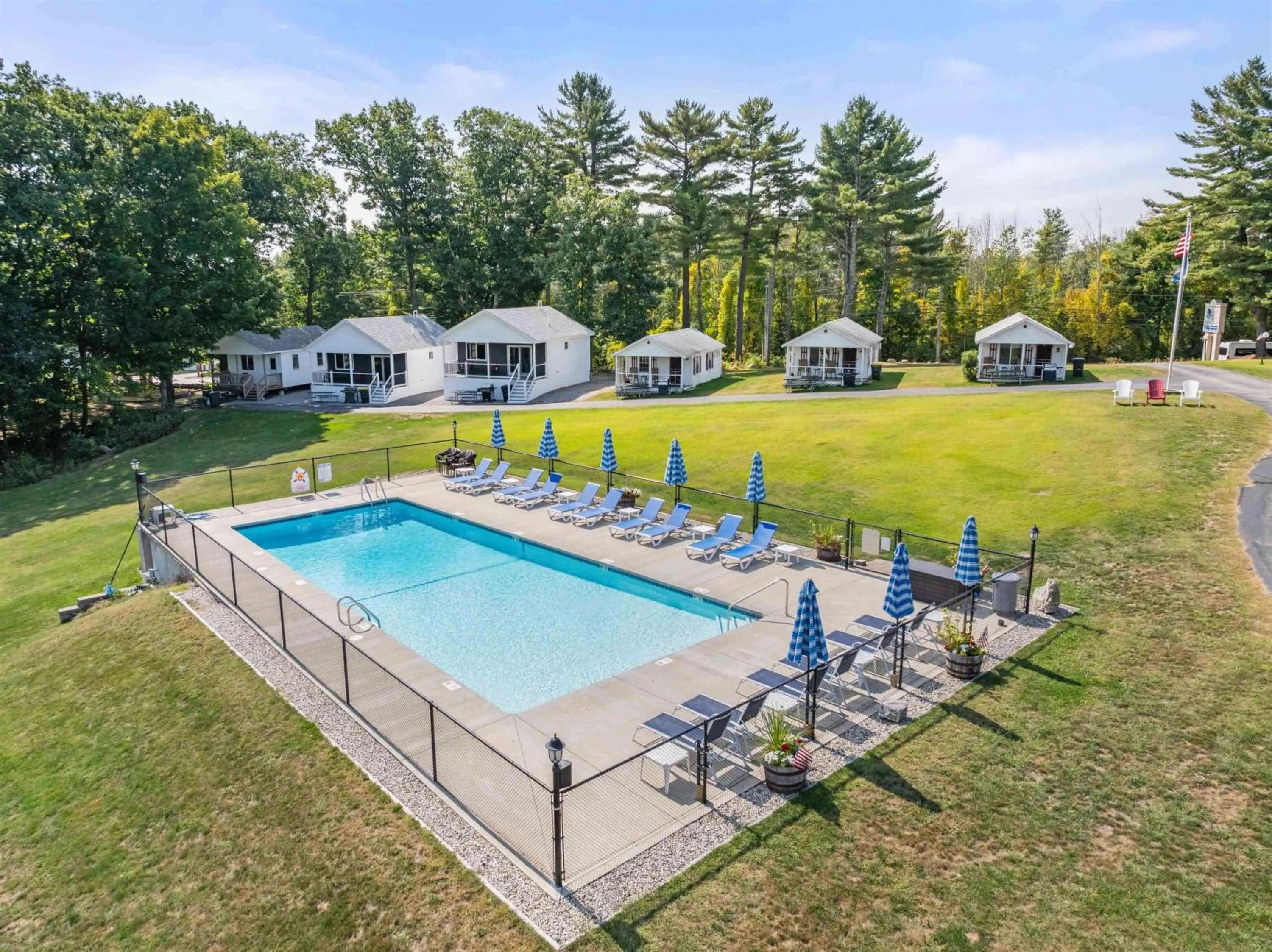 Swimming pool in Grand View Resort
