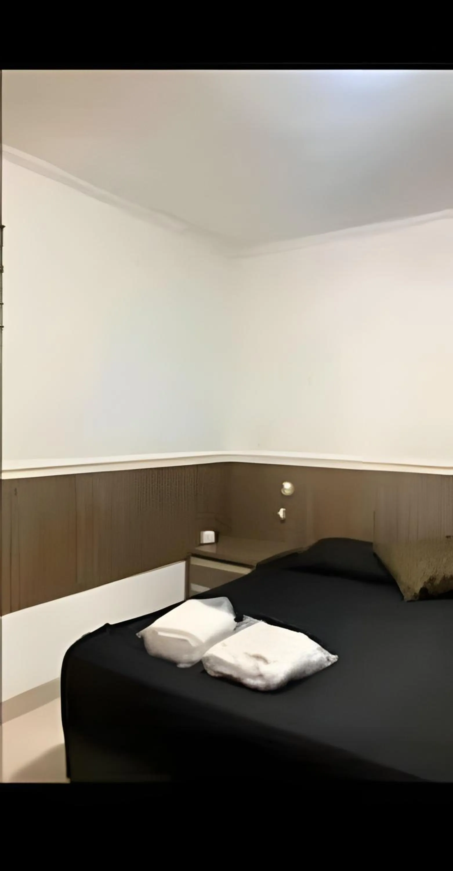 Bed in Crystal Place