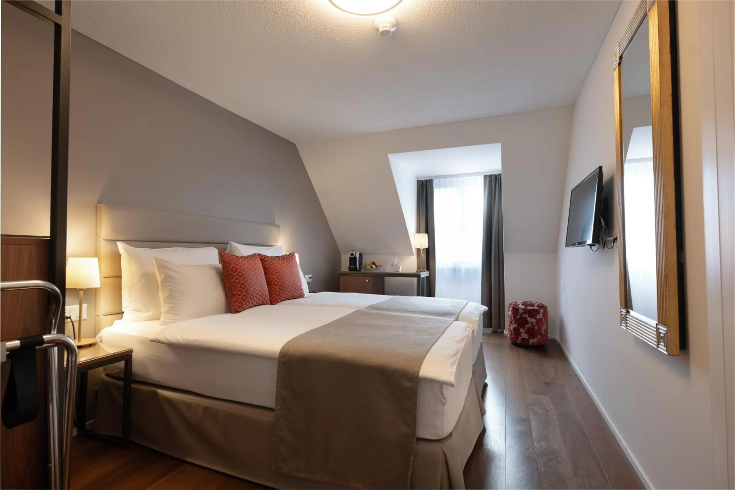 Bed in Hotel Des Alpes