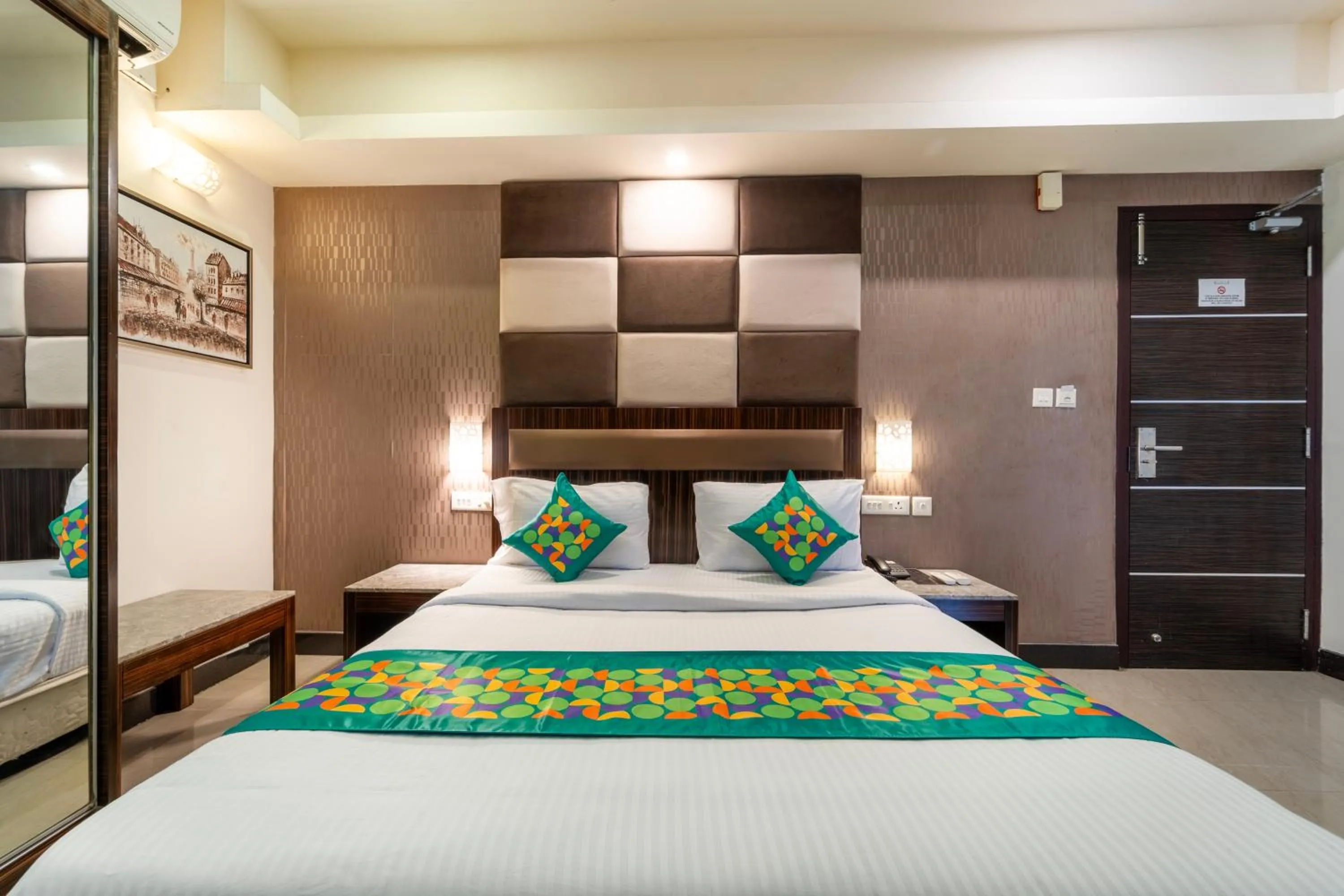 Bedroom, Bed in Treebo Venition Inn