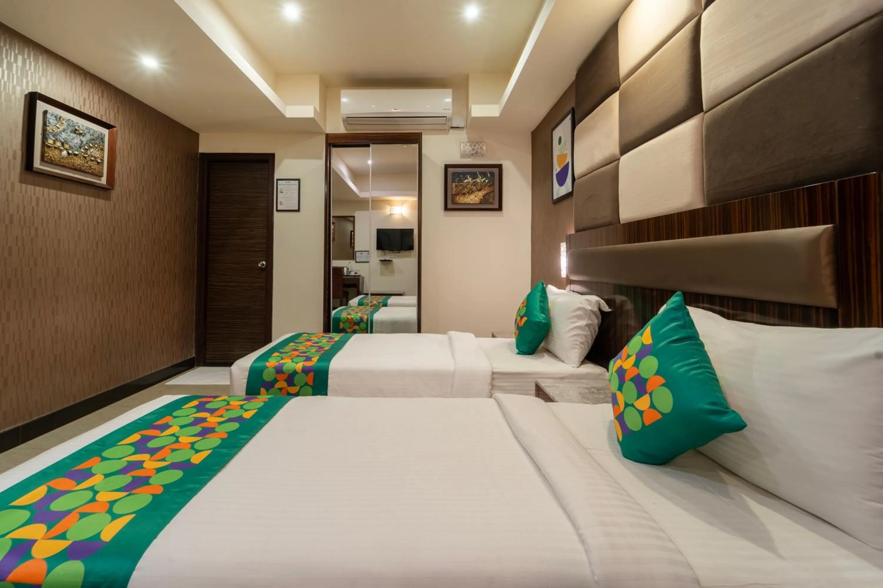 Bedroom, Bed in Treebo Venition Inn