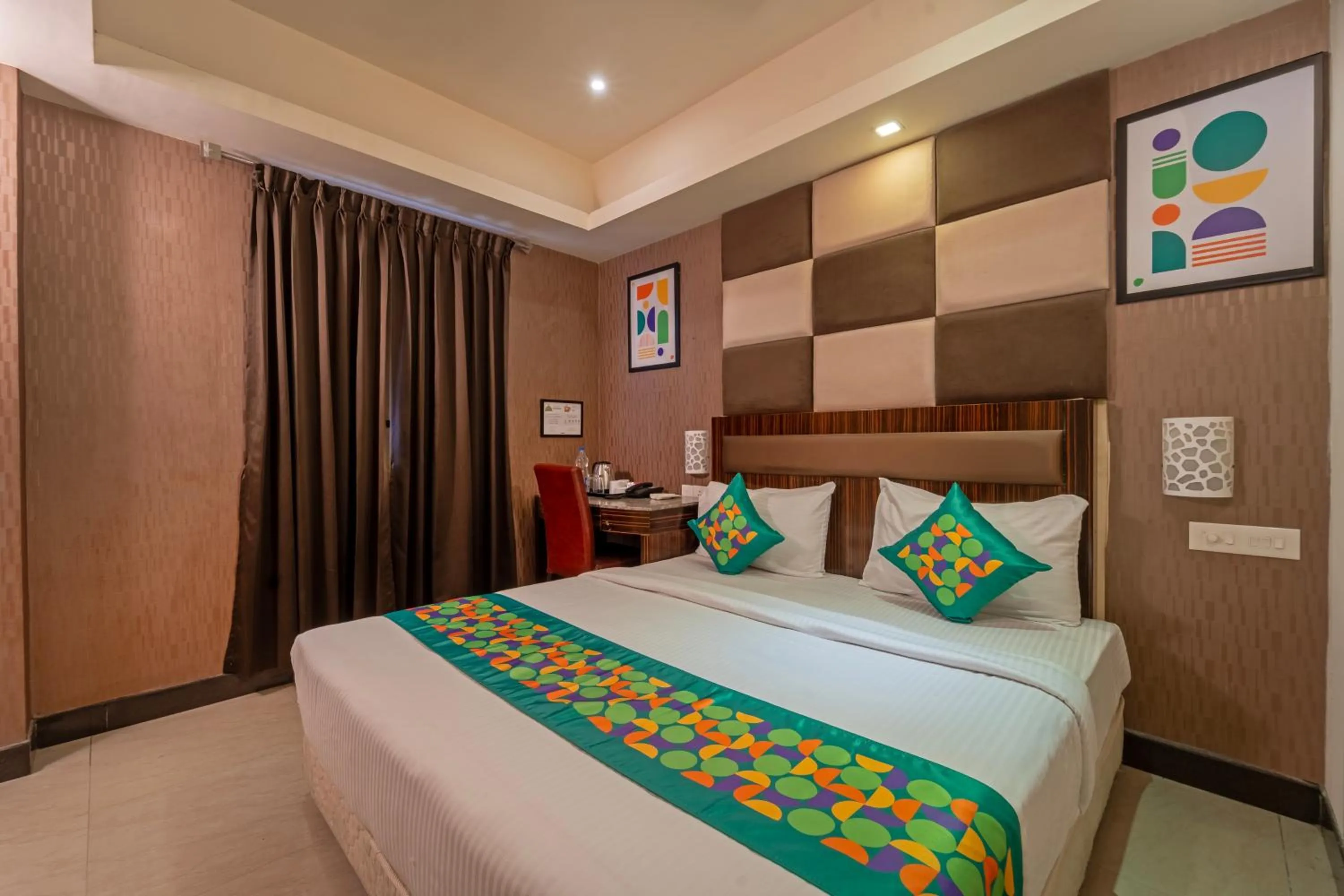 Bedroom, Bed in Treebo Venition Inn