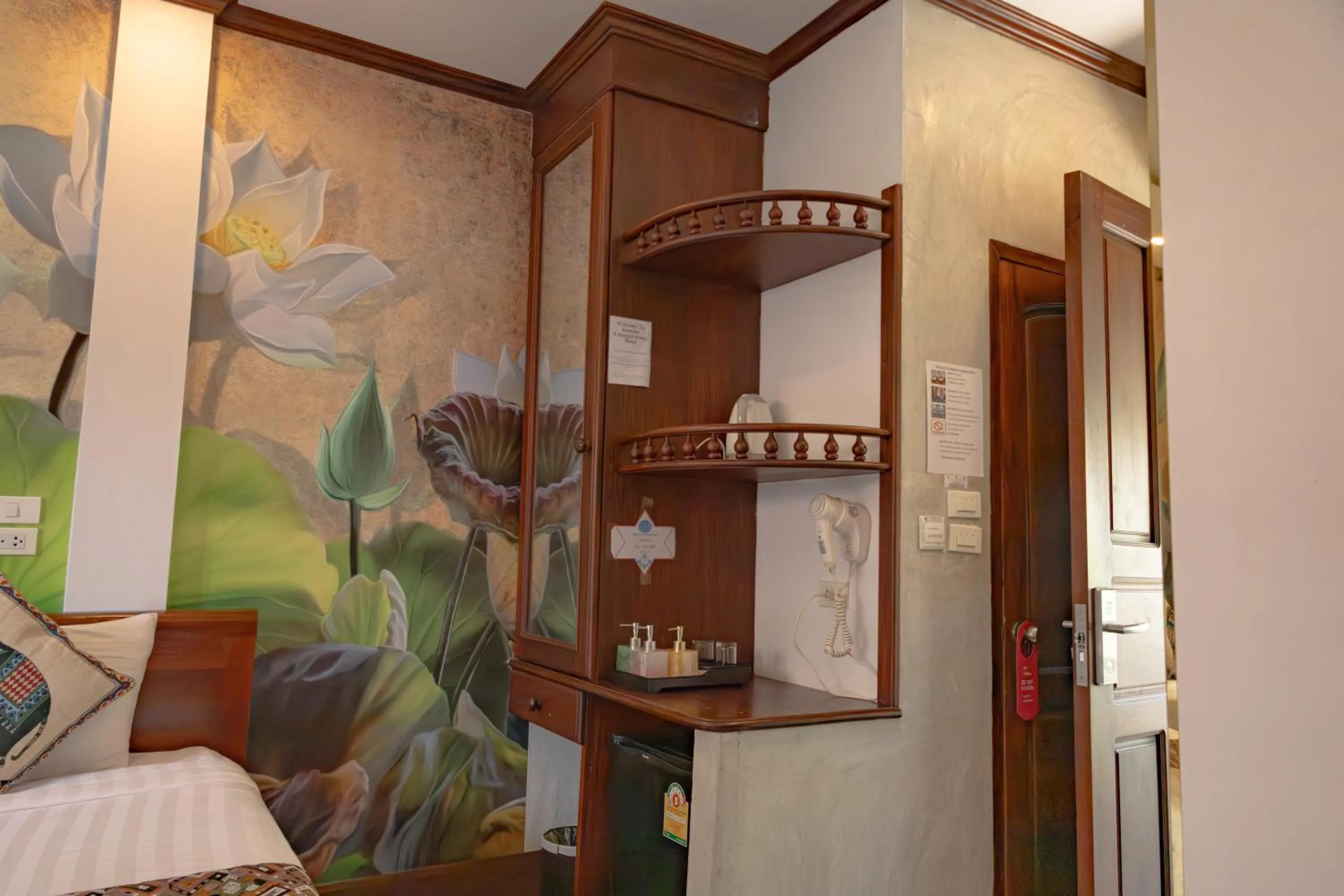 Photo of the whole room, Bed in Jasmine Luangprabang Hotel