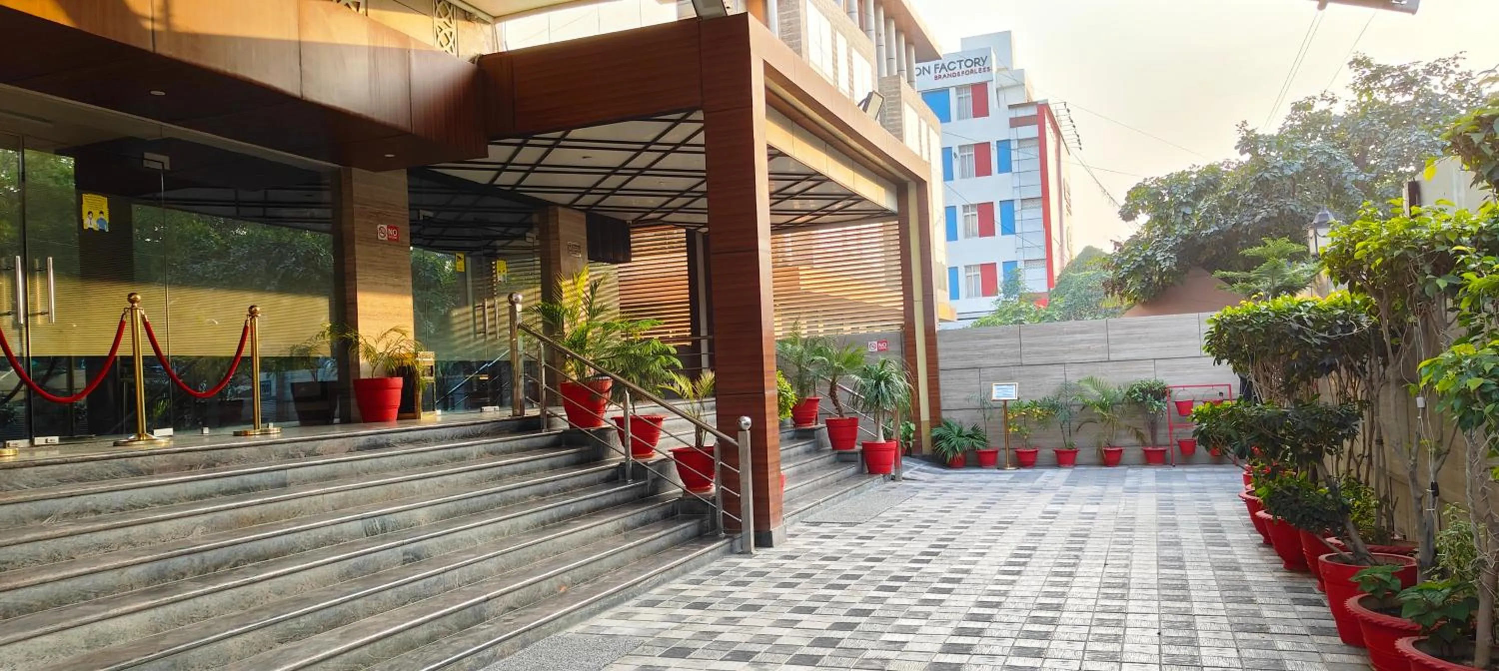 Facade/entrance in Pinnacle by Click Hotels, Lucknow