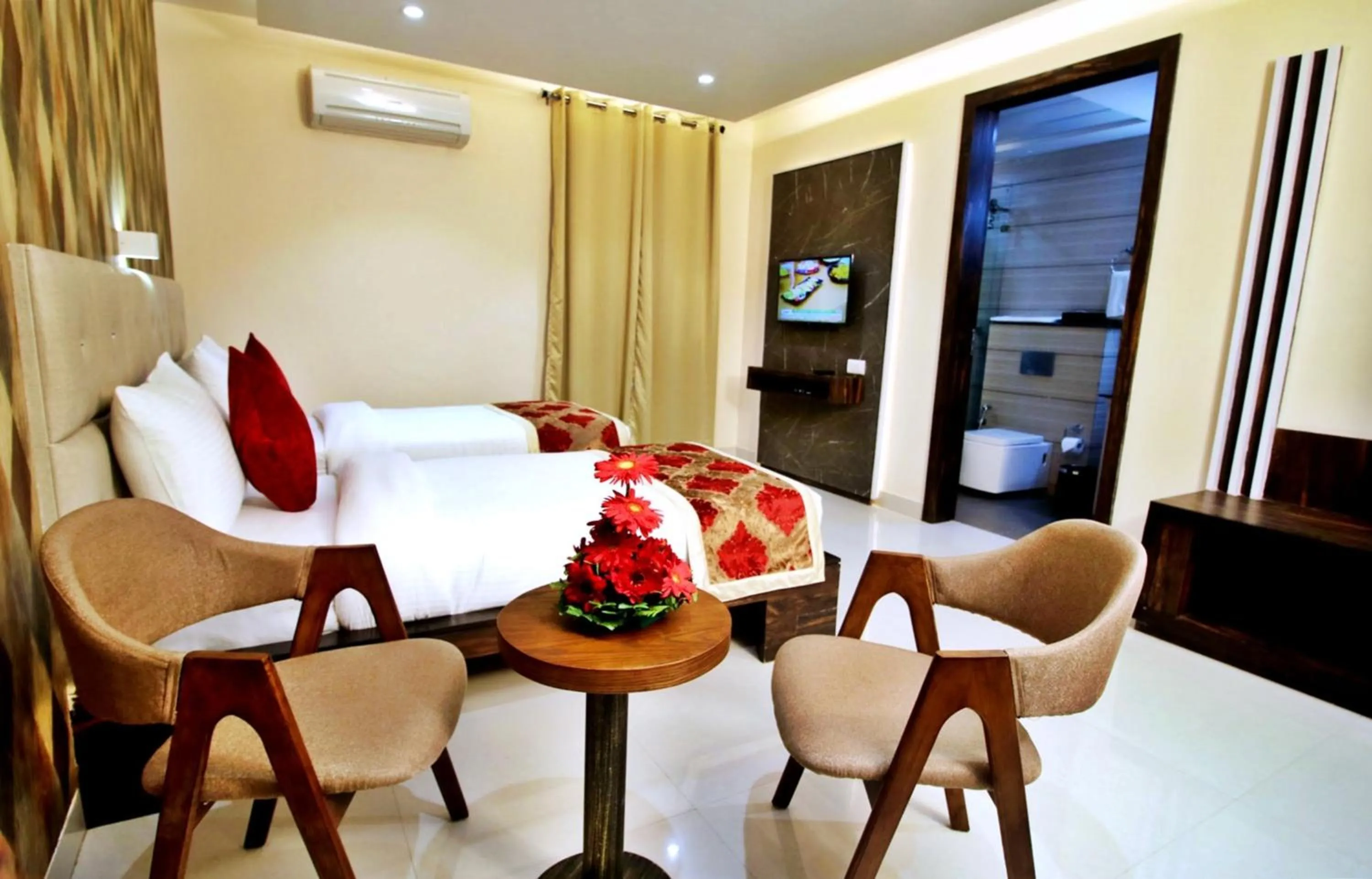 Bedroom, Bed in Pinnacle by Click Hotels, Lucknow