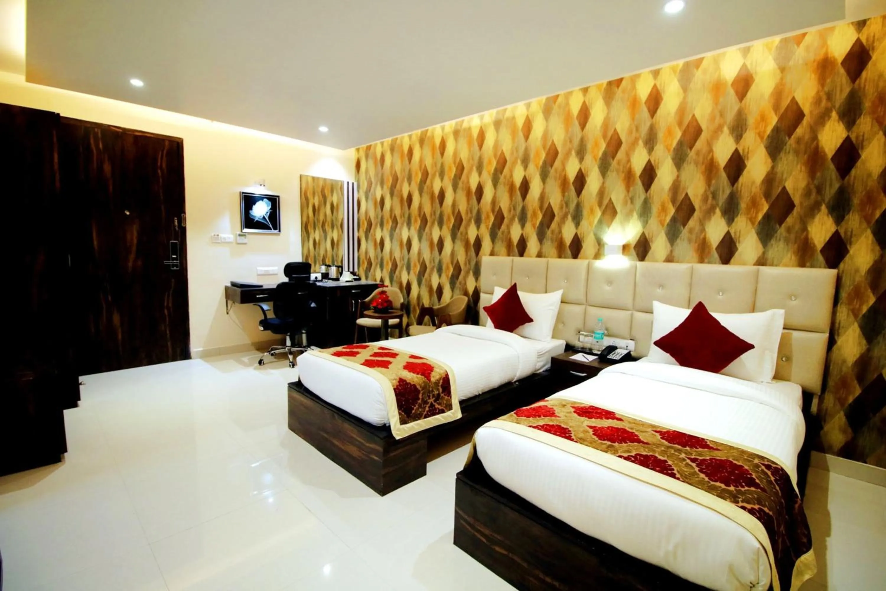 Photo of the whole room, Bed in Pinnacle by Click Hotels, Lucknow
