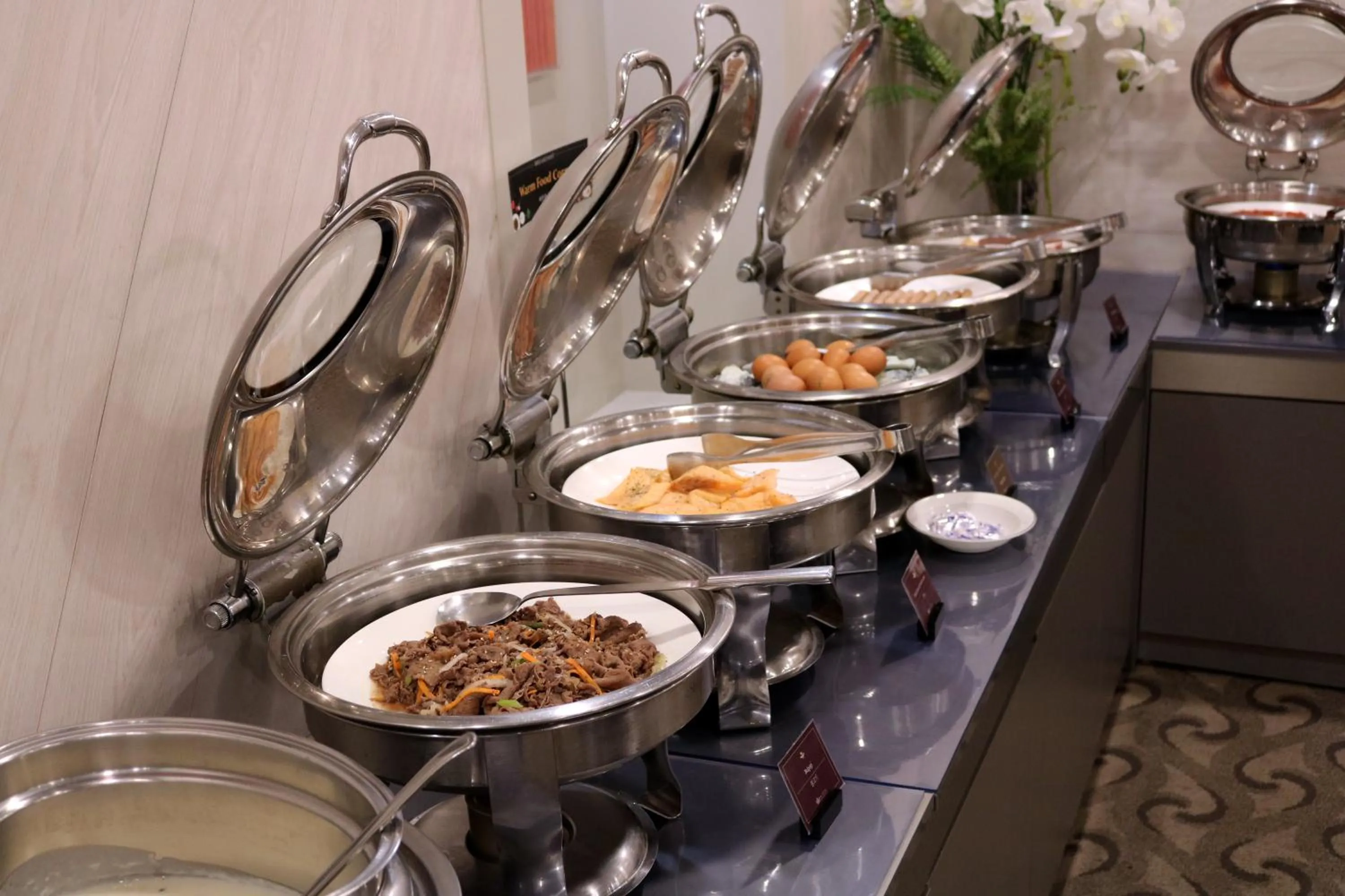 Buffet breakfast in Daegu AW Hotel