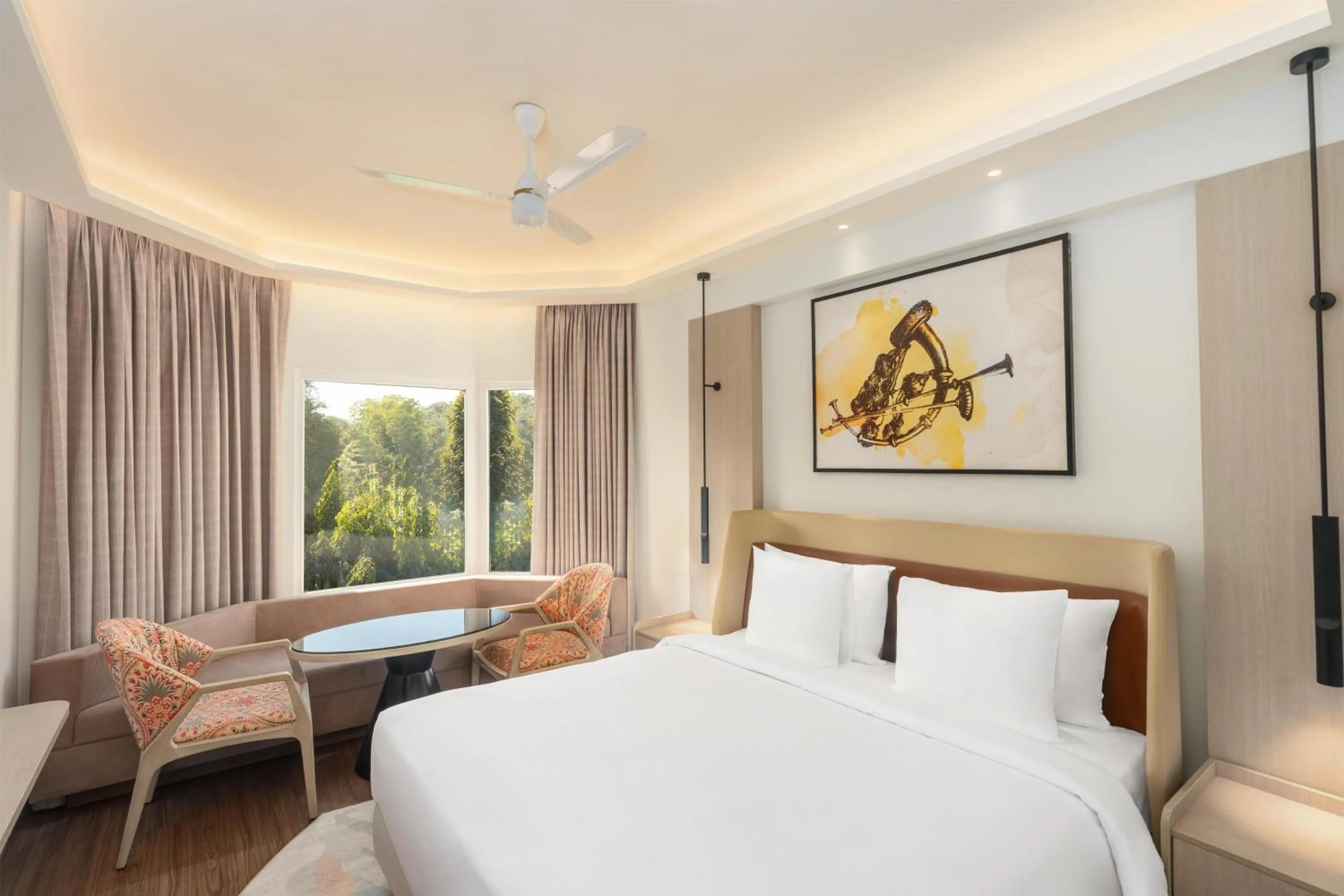 Bedroom, Bed in Hotel Gwalior Regency, a member of Radisson Individuals