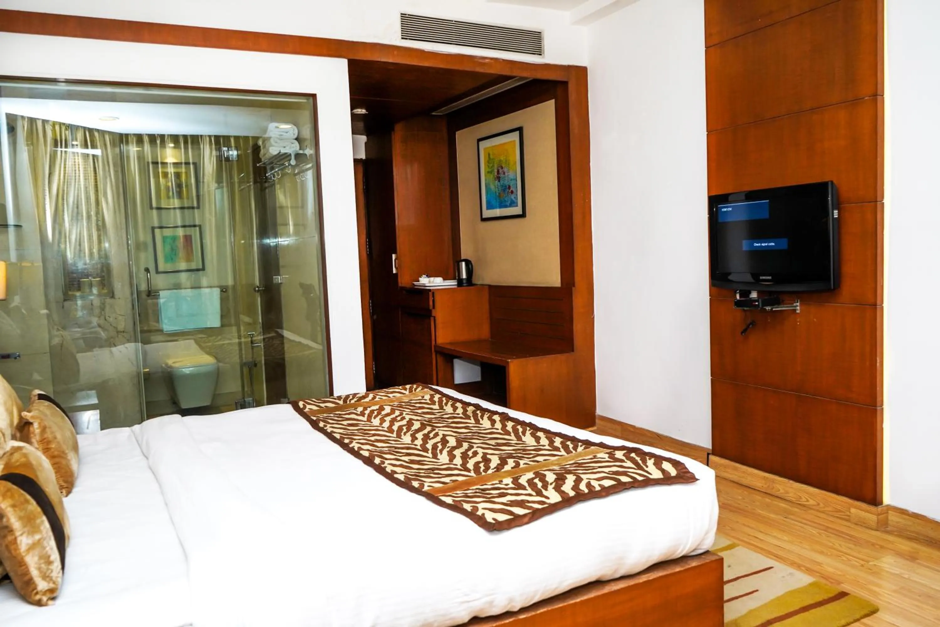 Photo of the whole room in Hotel Gwalior Regency