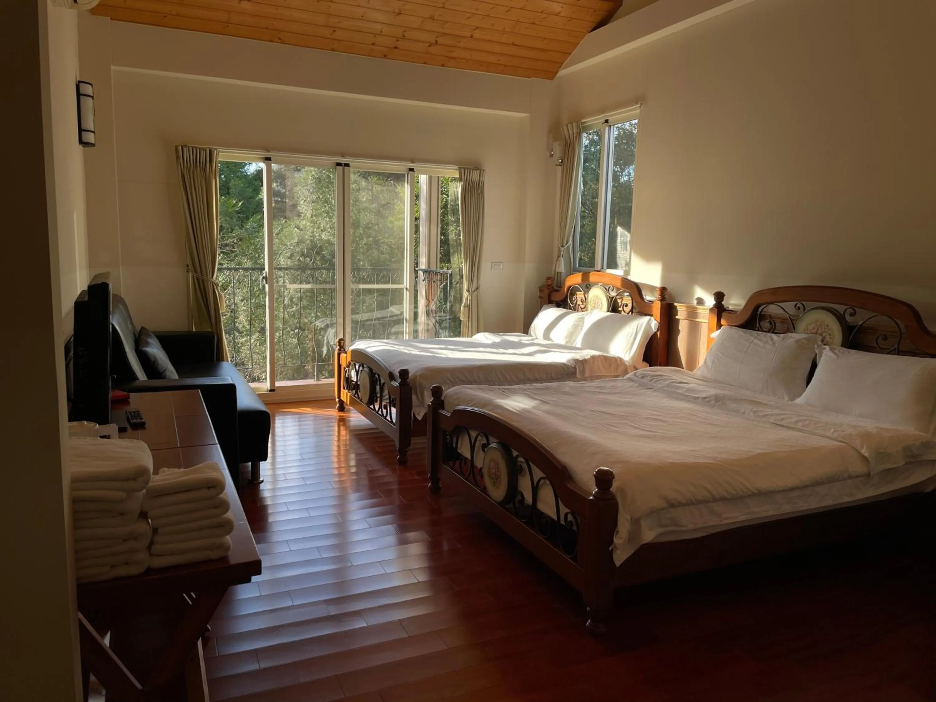 Bed in View on View B&B