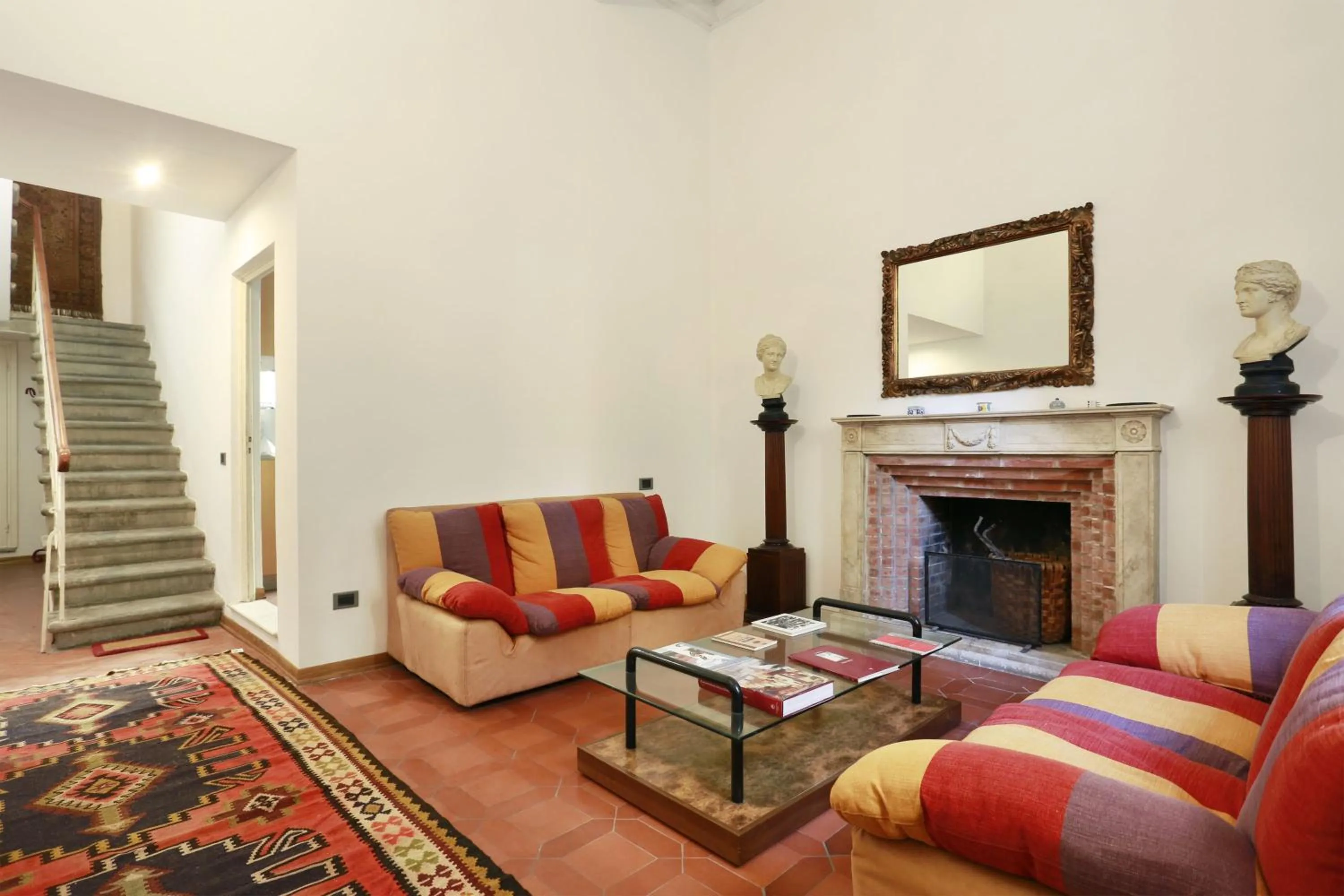 Communal lounge/ TV room in B&b Pergola House