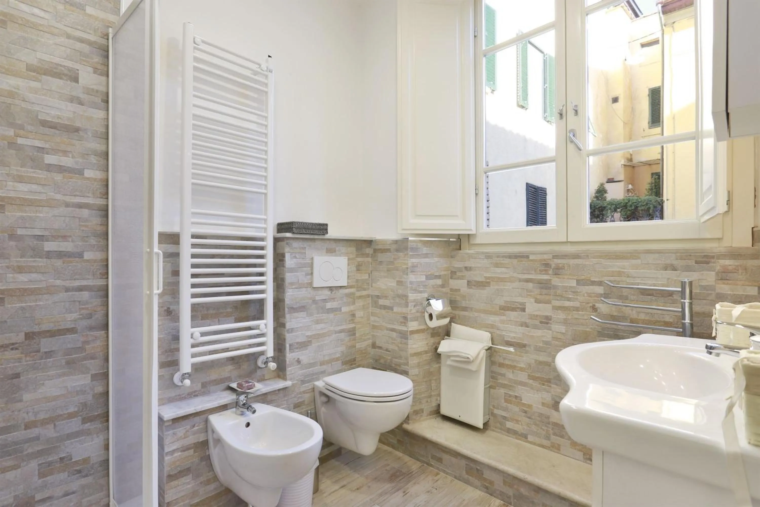 Bathroom in B&b Pergola House