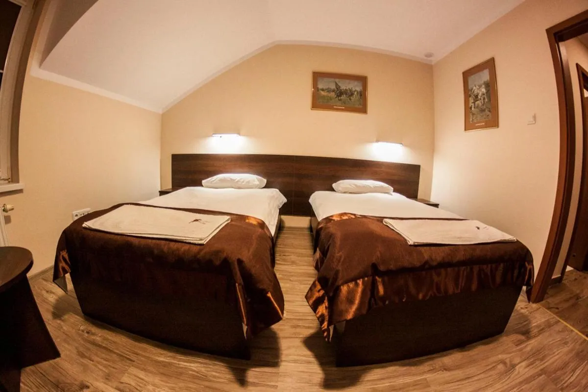 Standard Twin Room - single occupancy in Pensjonat i Klub Jeździecki Michelin
